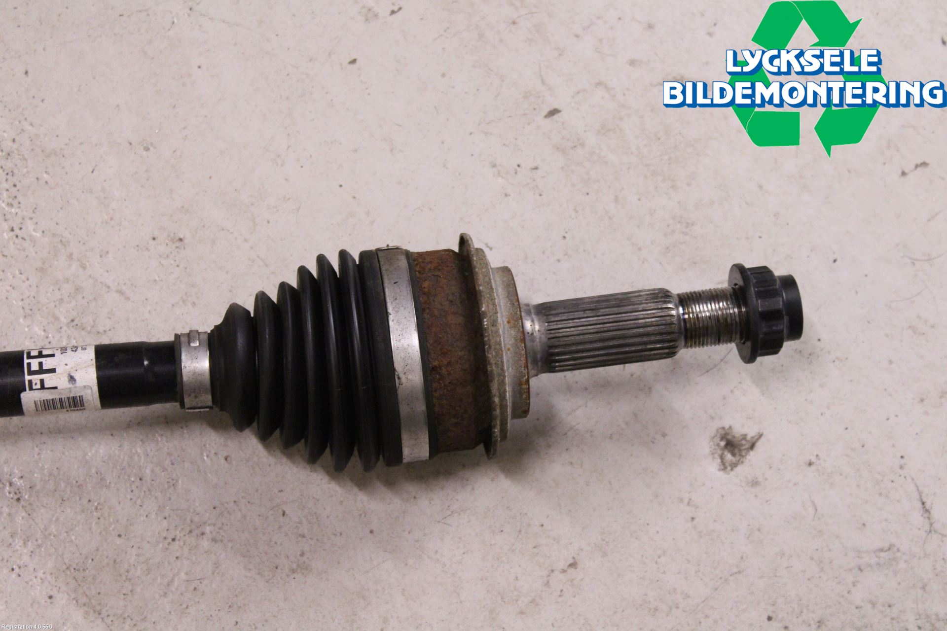 Toyota YARIS XP130 12-14 Drivaxel Fram Höger