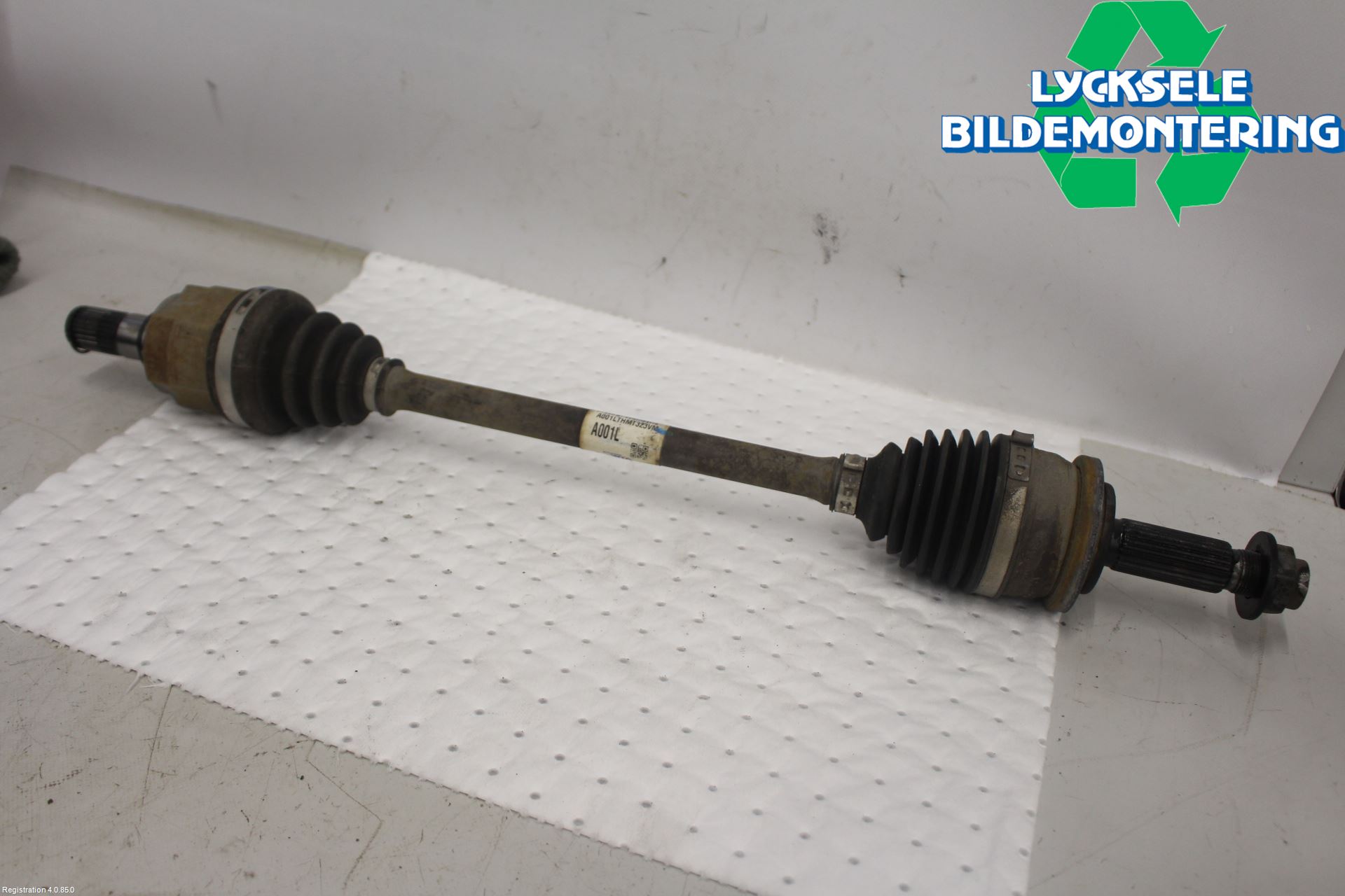 Kia PICANTO 17- Drivaxel Fram Vänster