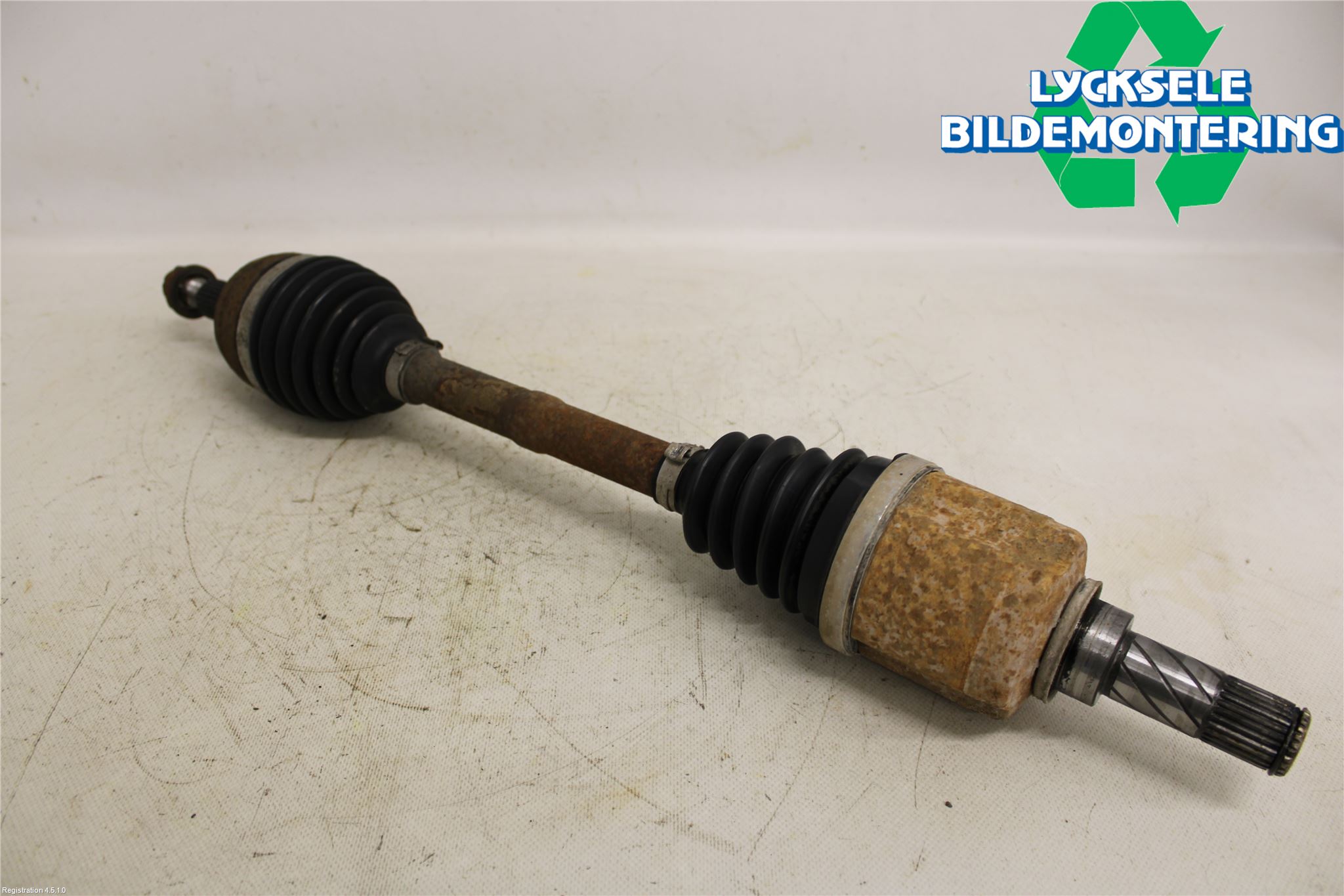 Dacia DUSTER 10-17 Drivaxel Fram Vänster