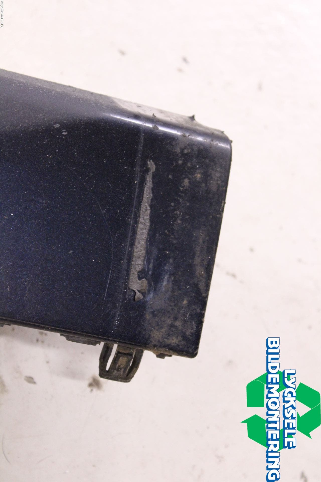 BMW 5 F10/F11/F18 09-17 Sidokjol Vä