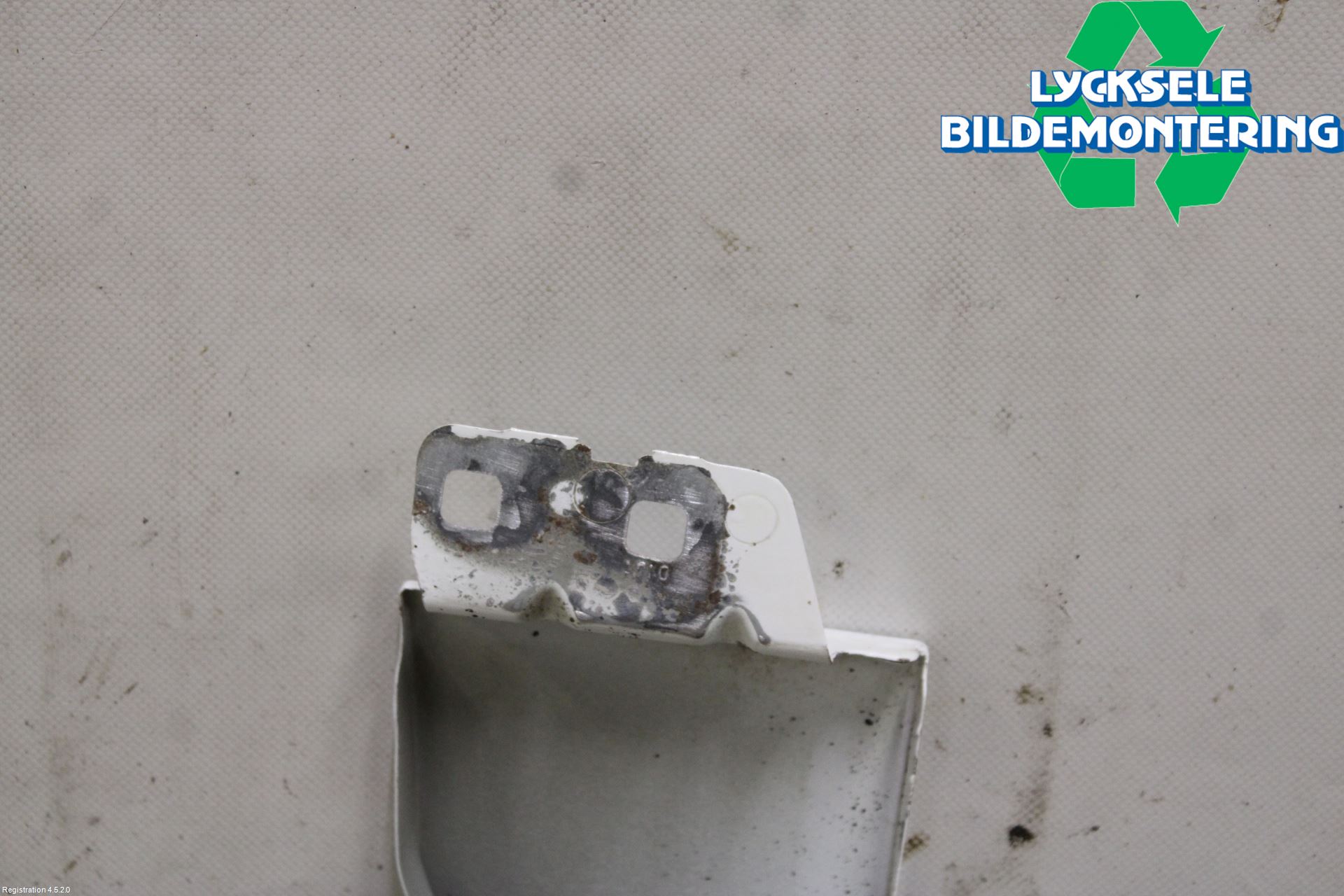 Ford FOCUS 11-14 Skärm Fram Höger