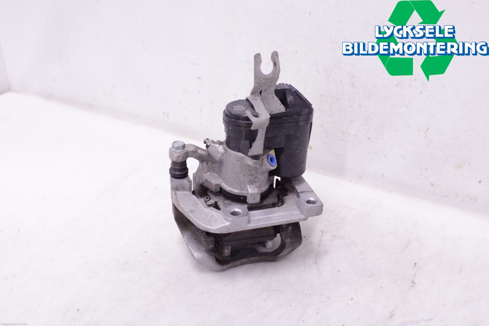 BMW 3 G20/G21/G80/G81 19- Bromsok Bak Vänster