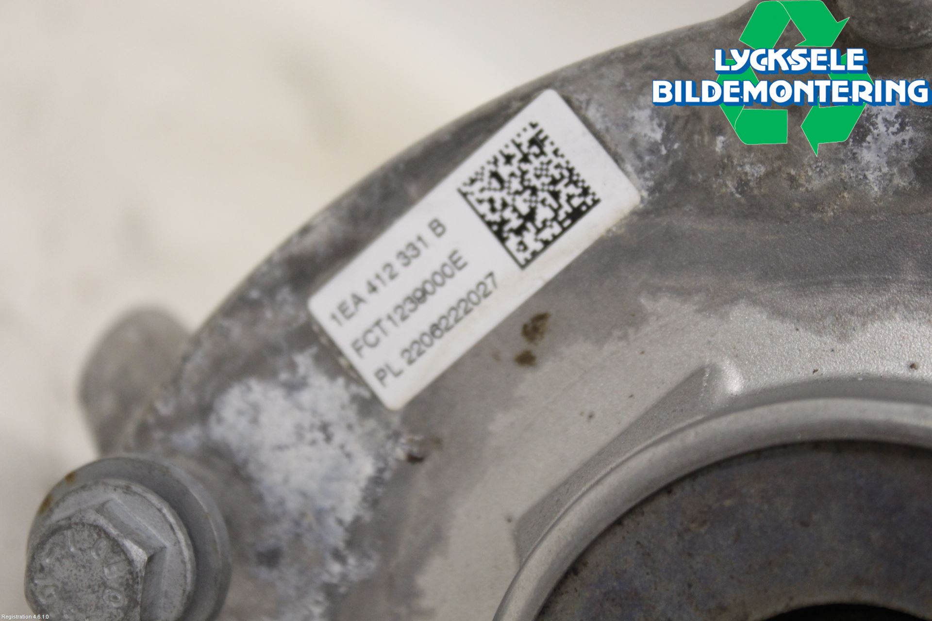 Cupra BORN 22- Fjäderben Fram Höger