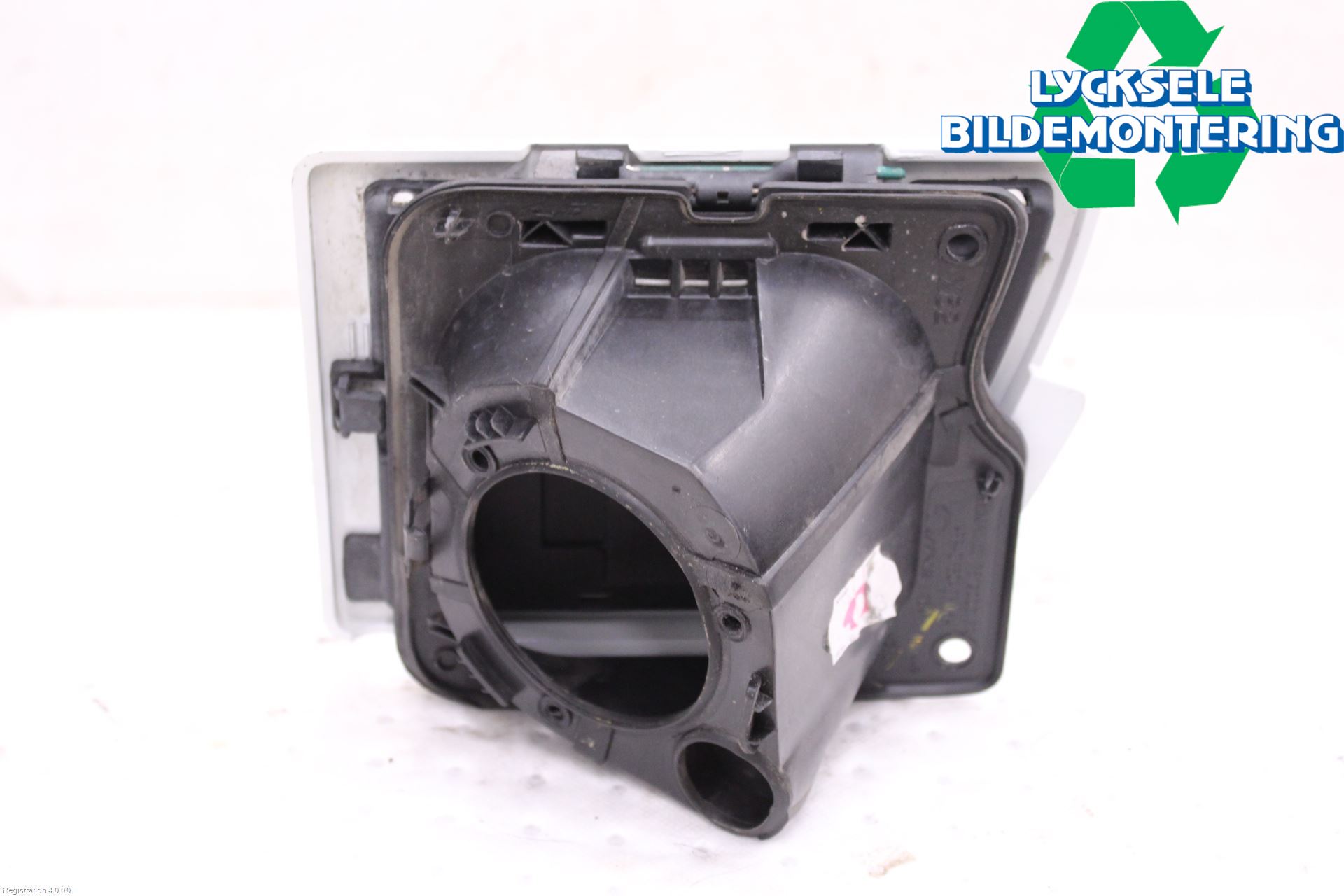 Nissan NV400 12-24 Tanklucka