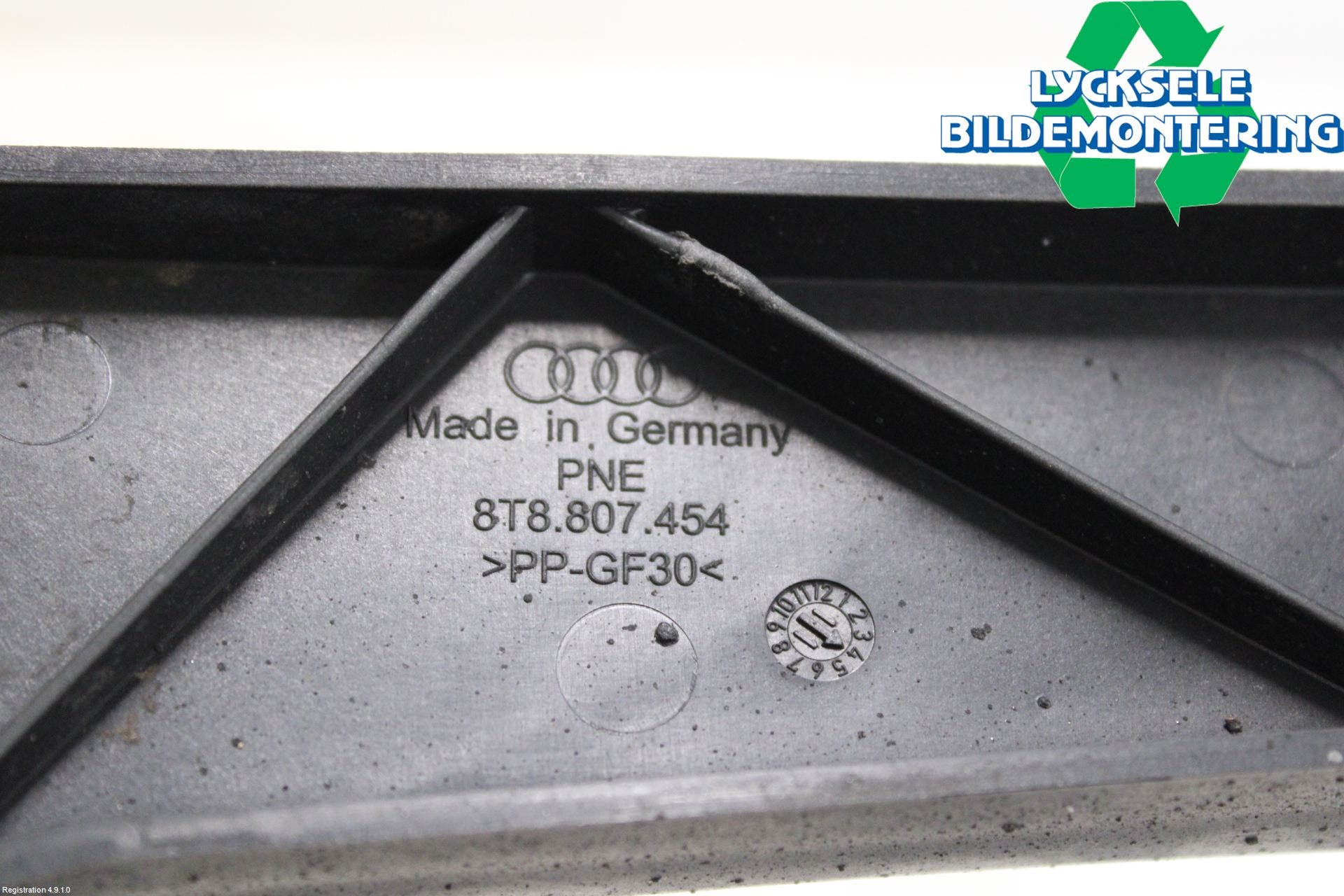 Audi A5 07-16 Stötfångarfäste Bak Hö