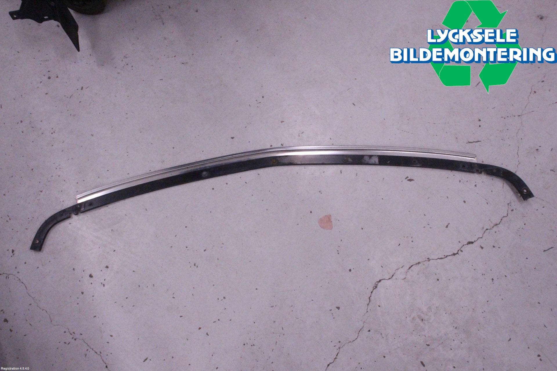 Audi V8 89- Stötfångarlist Fram