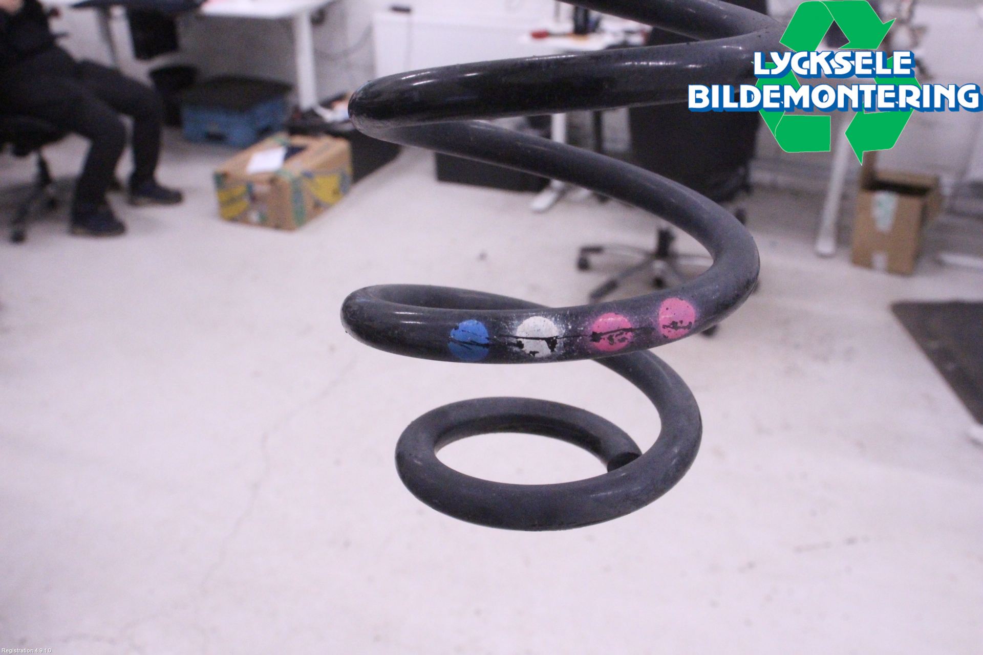 Audi Q5 09-16 Fjäder Bak