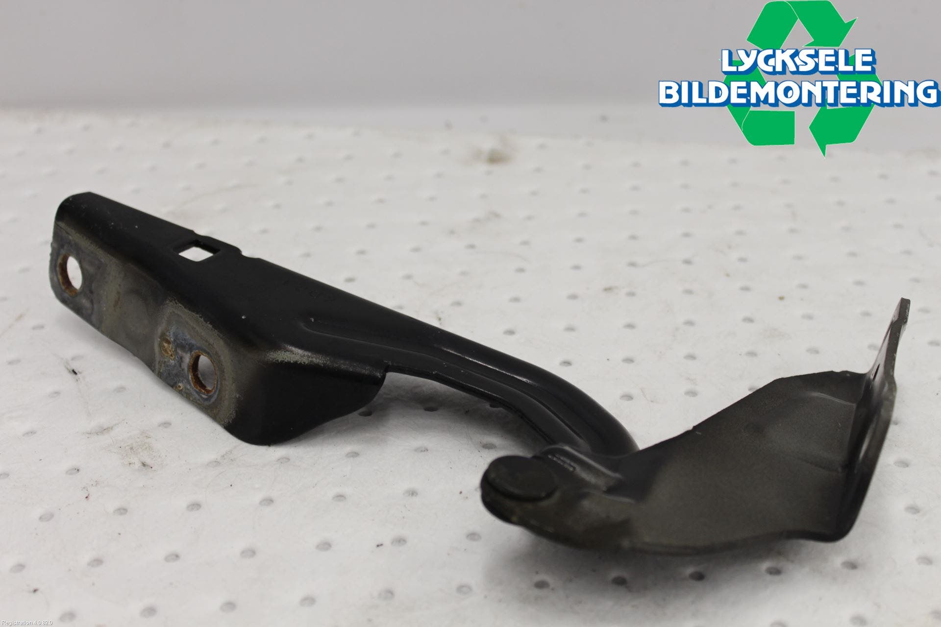 Mitsubishi OUTLANDER 07-12 Huvgångjärn