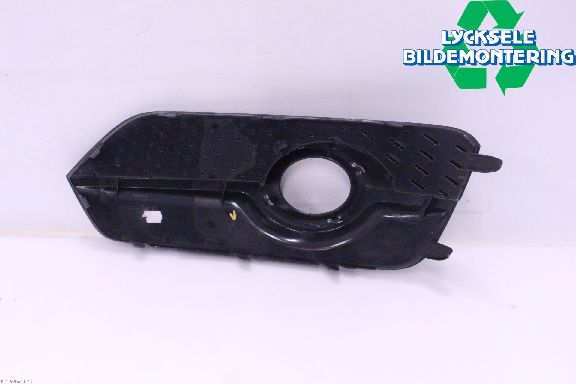 Audi Q3 8U 12-18 Dimljussarg Fram