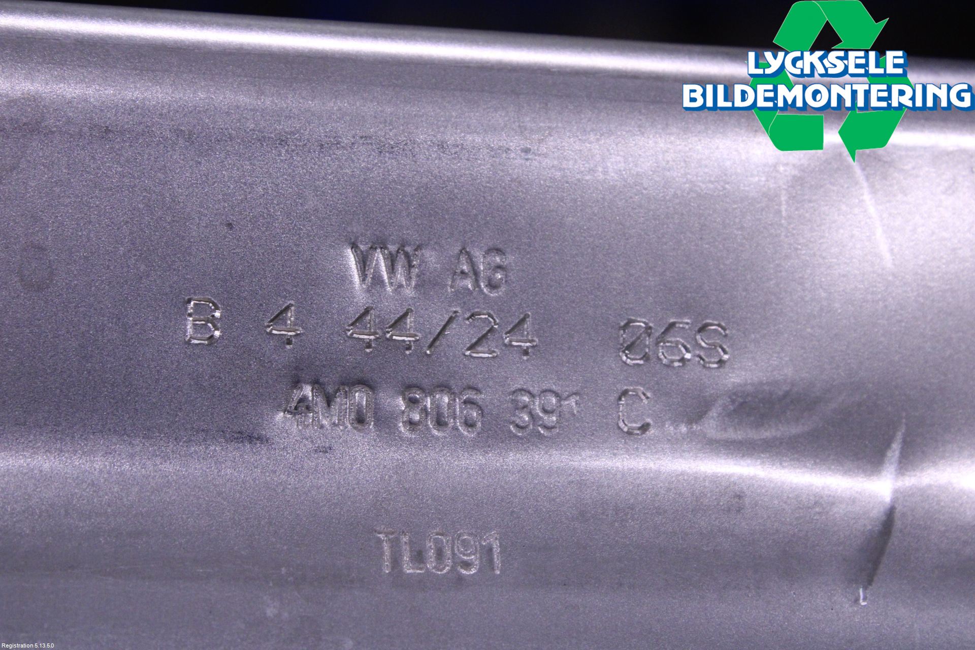 Volkswagen VW TOUAREG CR 18- Torpedplåt-Torpedplast