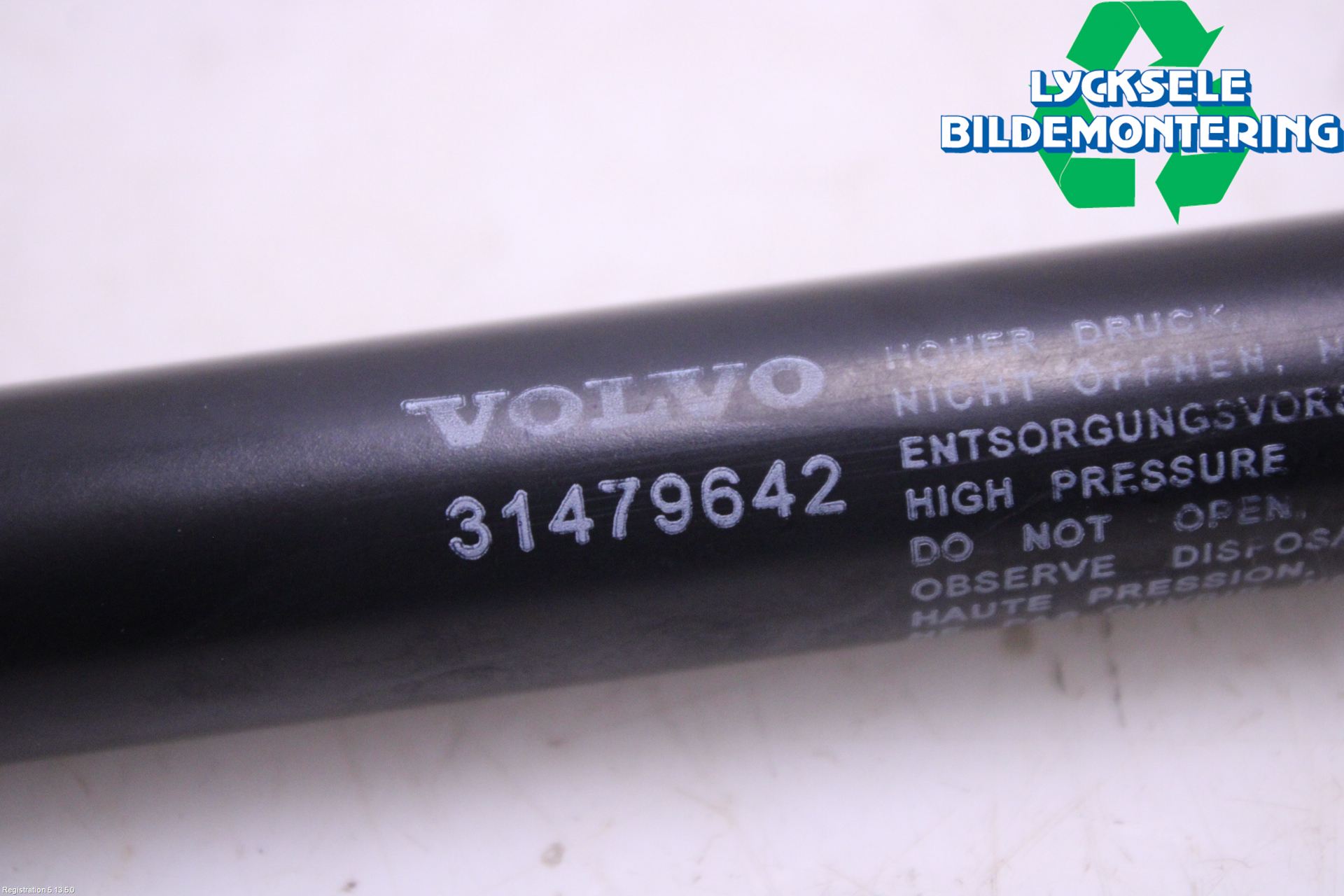 Volvo V90 17->> Gasfjäder Motorhuv