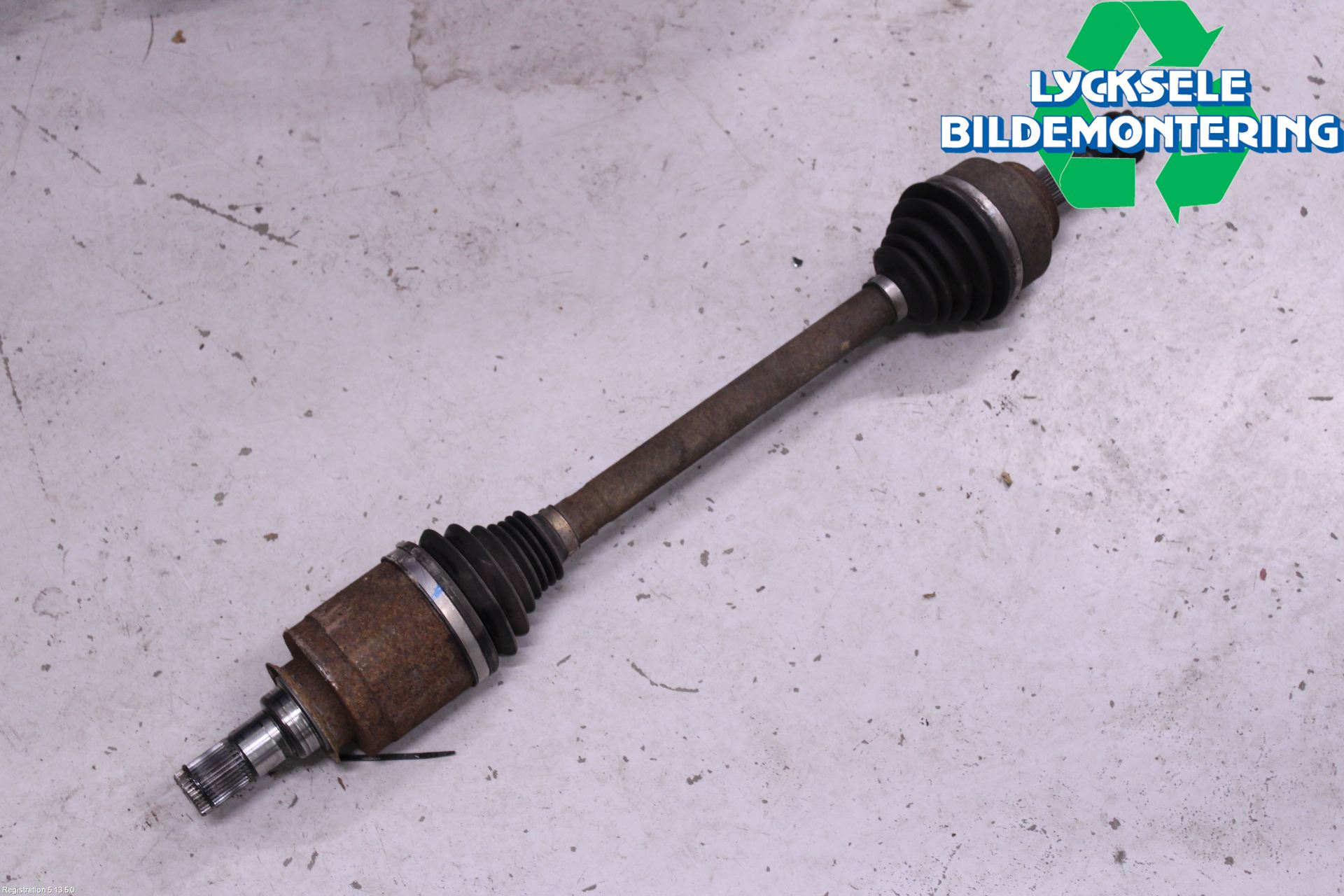 Jeep GRAND CHEROKEE 10-20 Drivaxel Bak Höger