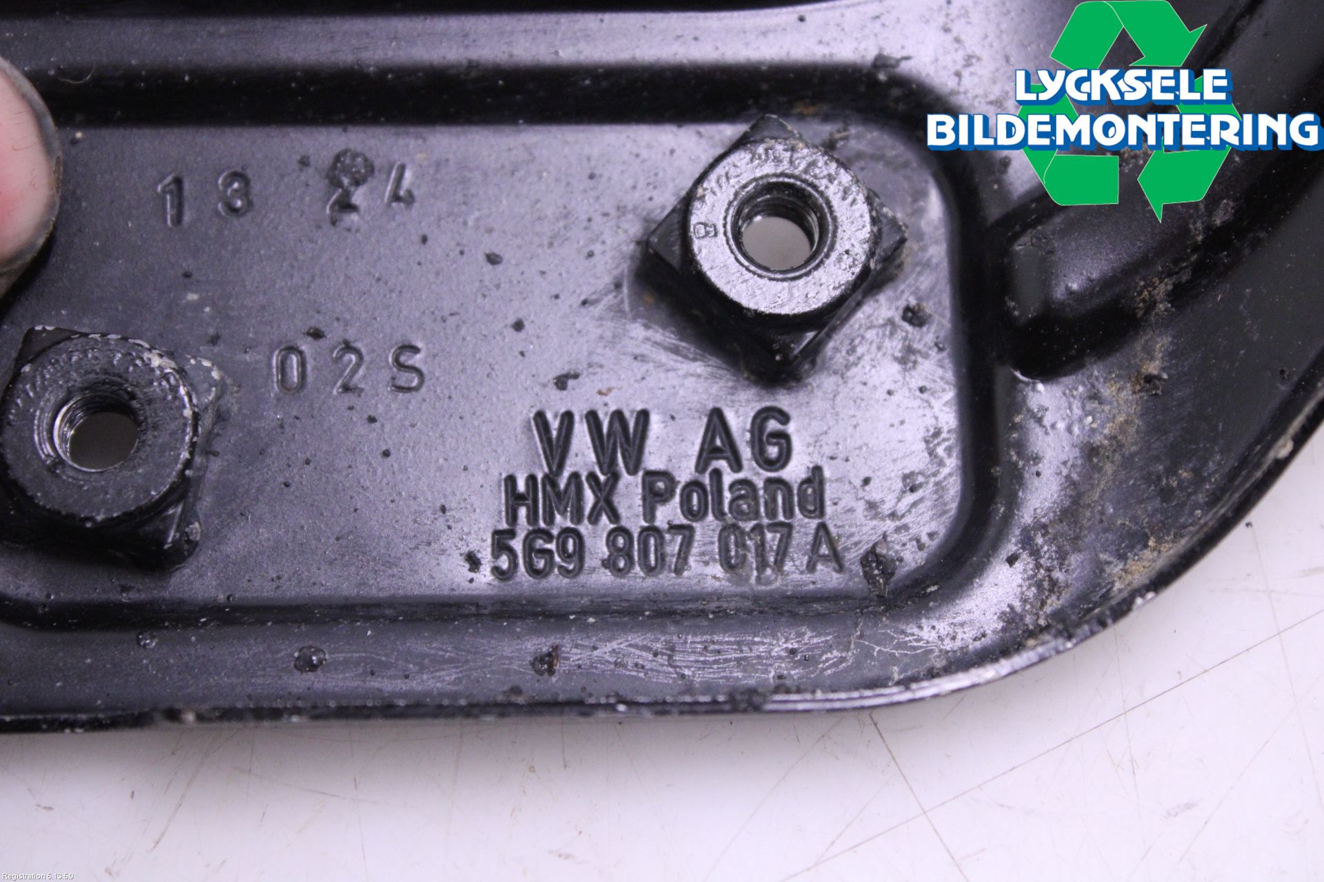 Volkswagen VW GOLF / E-GOLF VIII 20- Stötfångarfäste Bak Vä