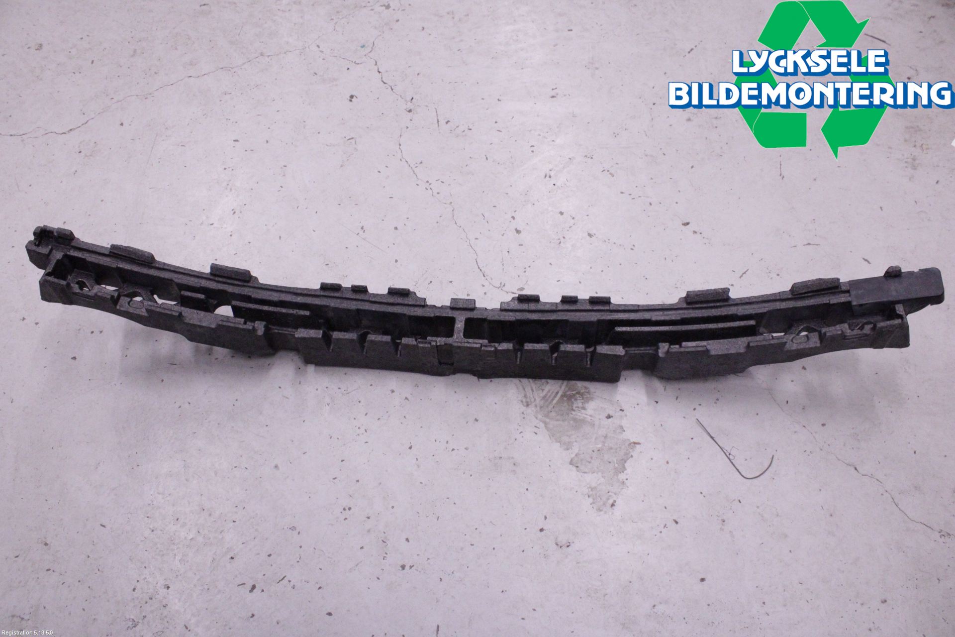 BMW 5 F10/F11/F18 09-17 Stötfångar Deformelement Fram