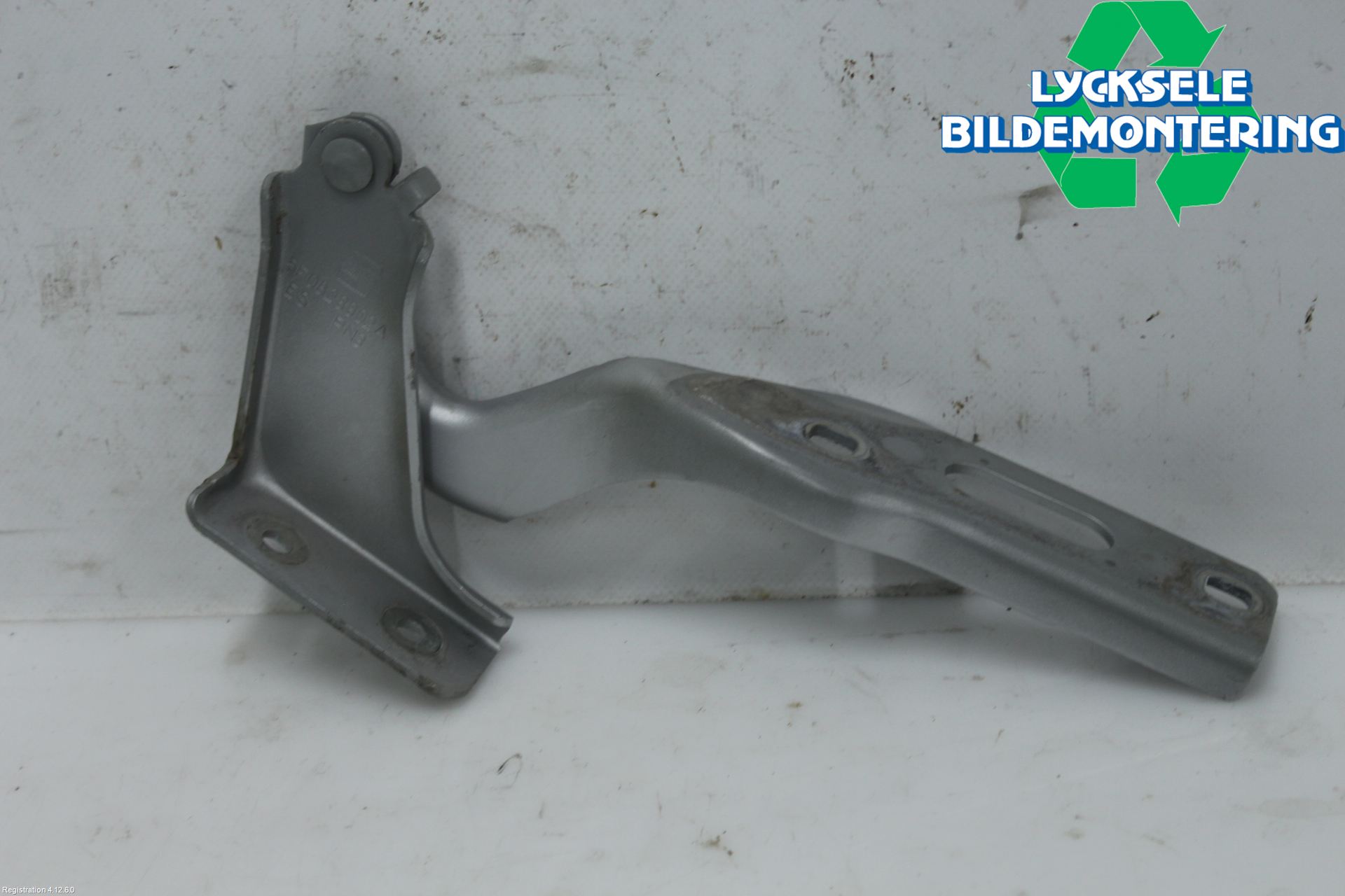 Seat LEON 13-20 Huvgångjärn