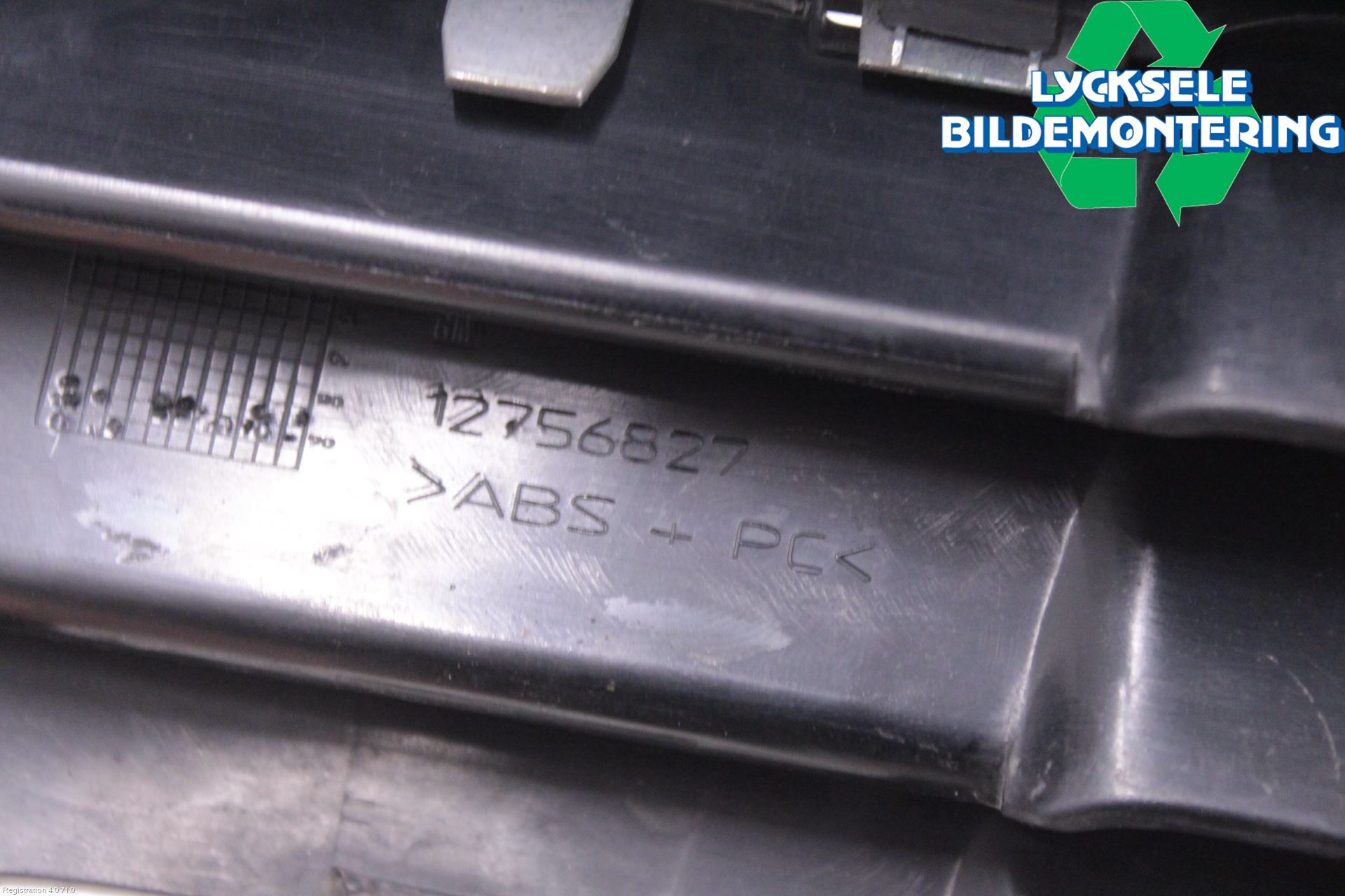 Saab 9-5     06-10 Grill Komp