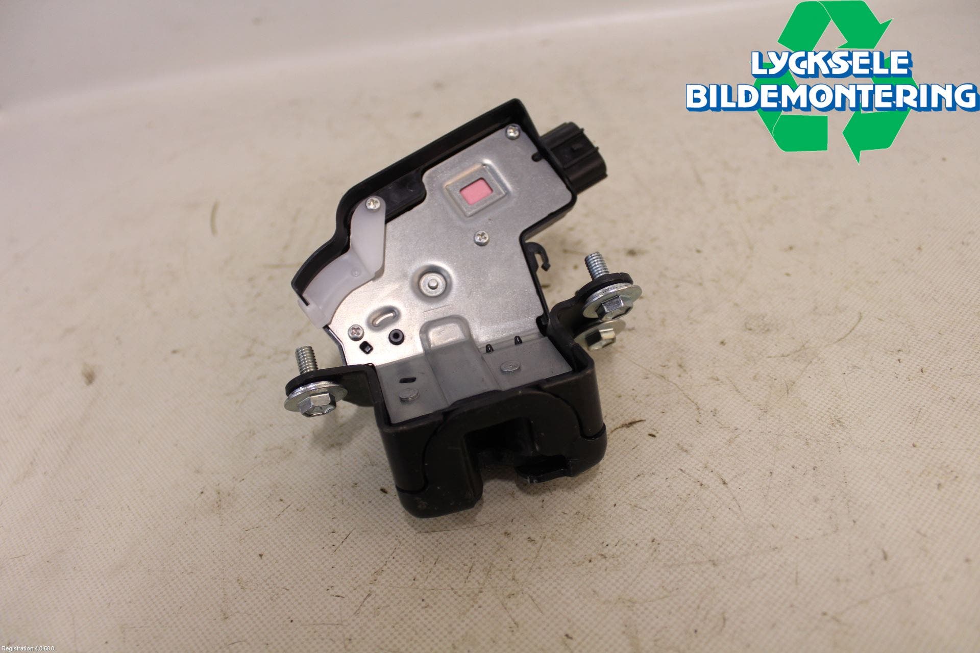 Toyota C-HR 16-23 Låskista Baklucka