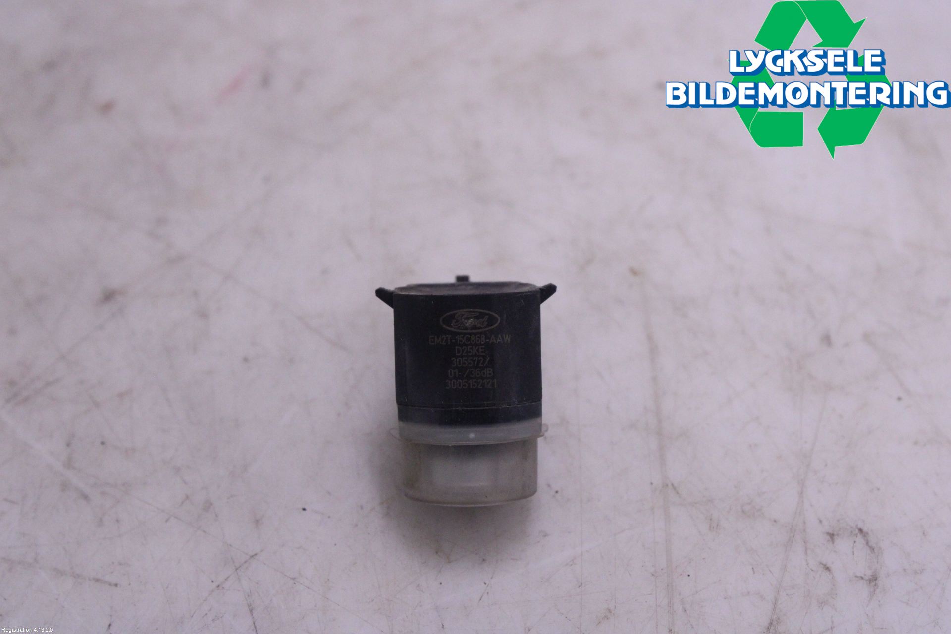 Ford FOCUS 15-18 Parkeringshjälp Frontsensor
