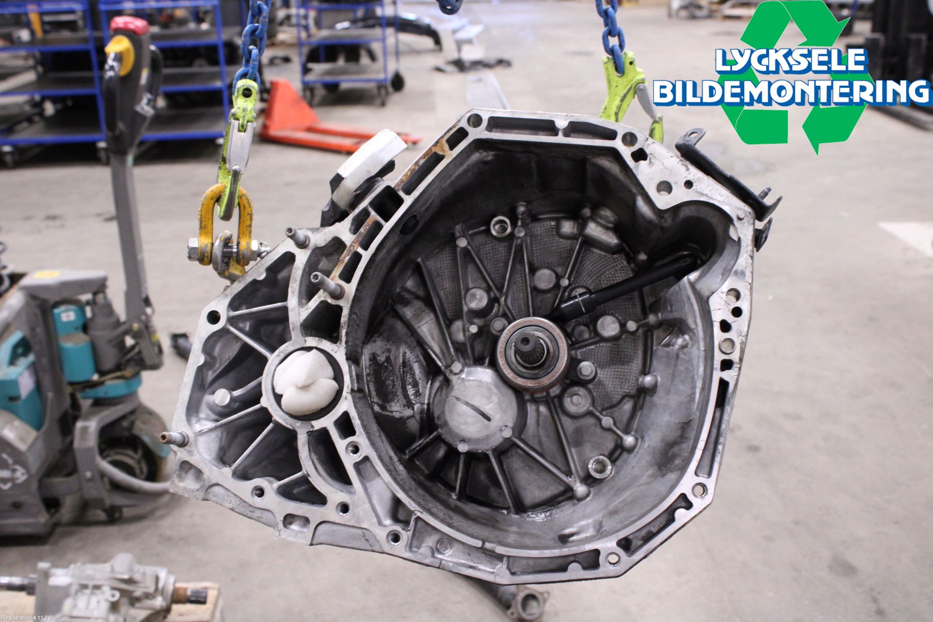 Dacia DUSTER 18-24 Växellåda Man 6 Vxl