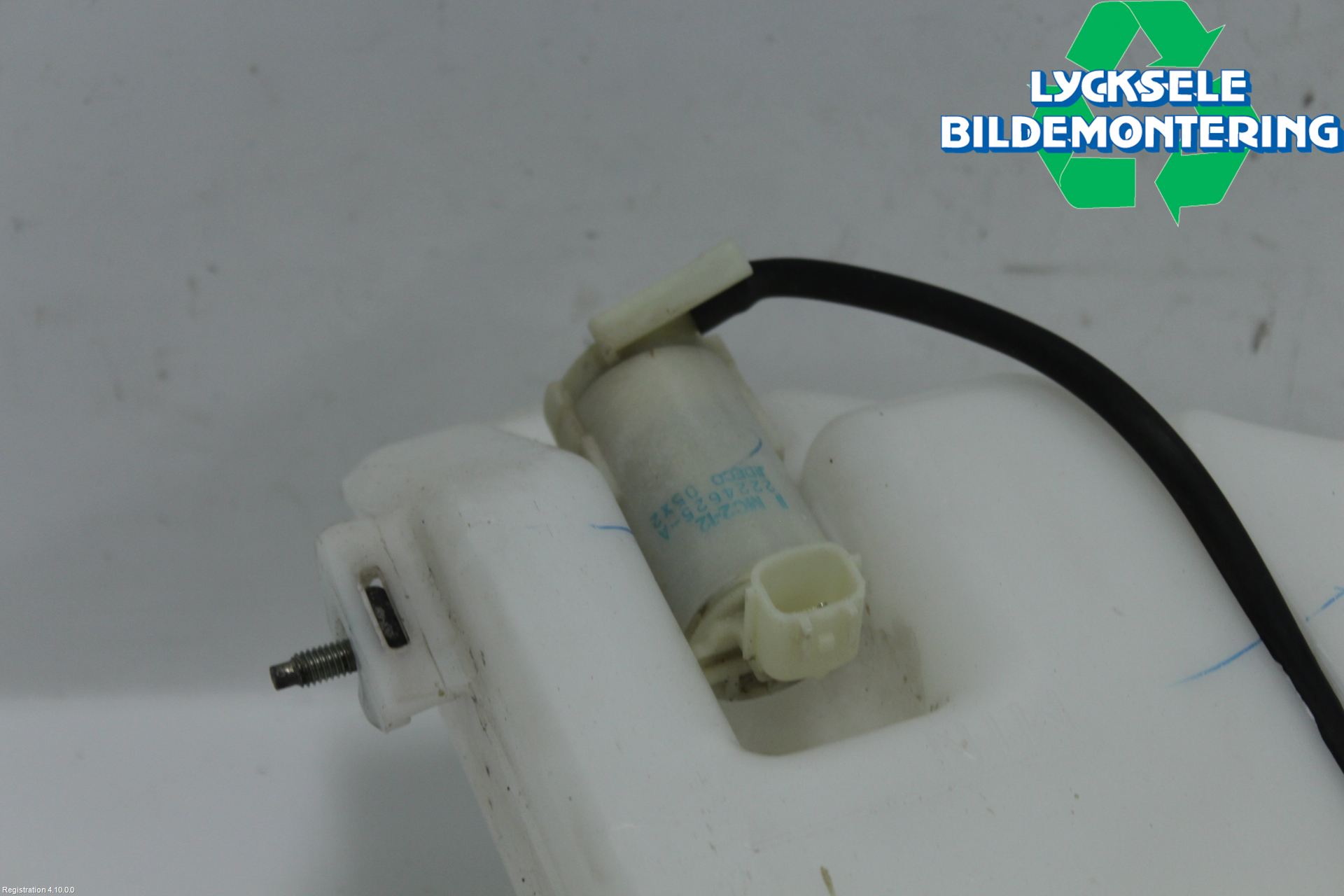 Isuzu D-MAX Spolartank Vindruta-Strål