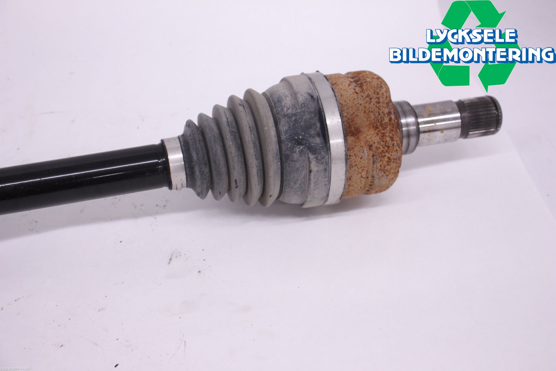 Volkswagen VW ID.4 21- Drivaxel Bak Höger