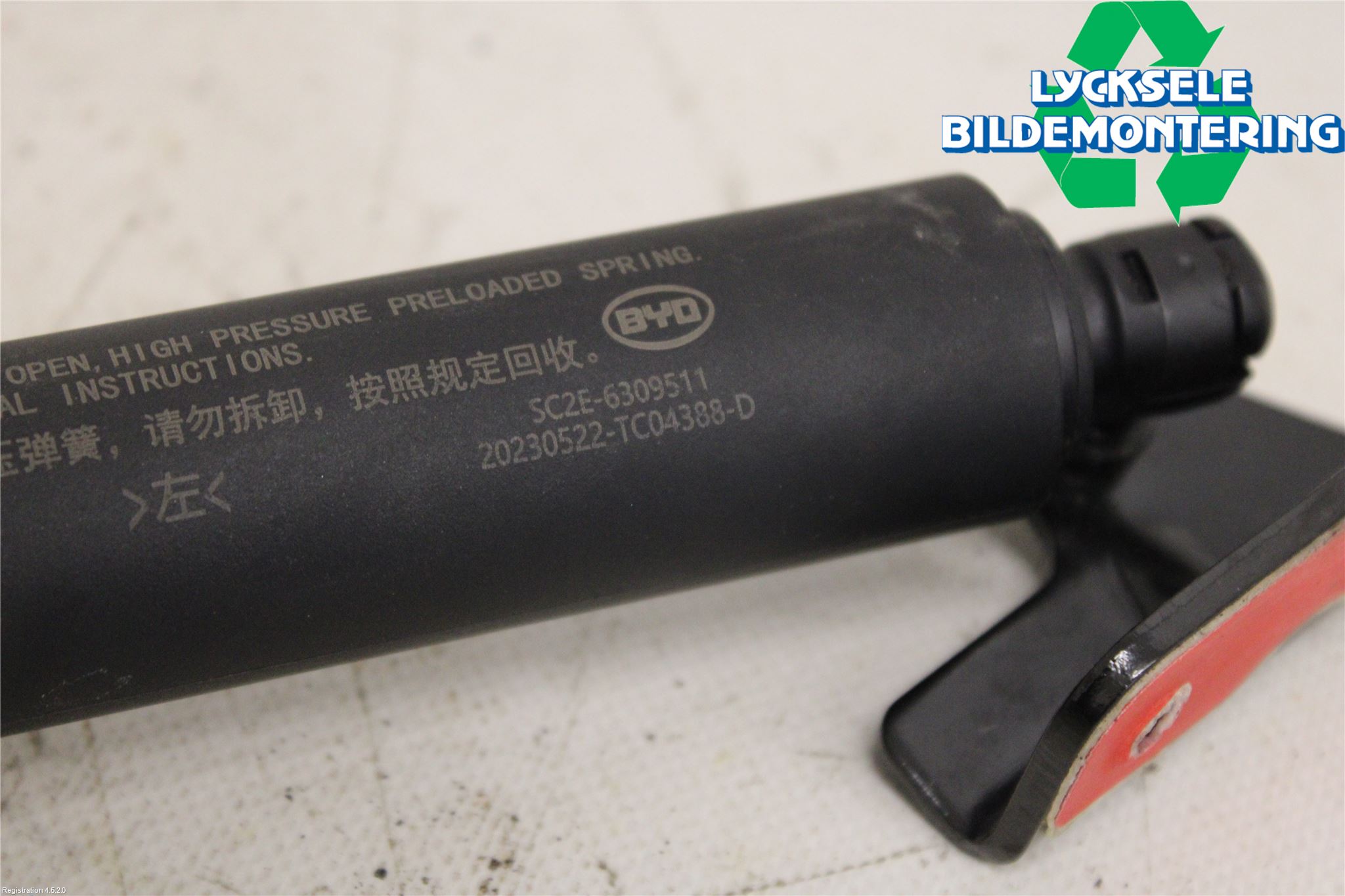 BYD ATTO 22- Bakluckeöppnare Automatisk
