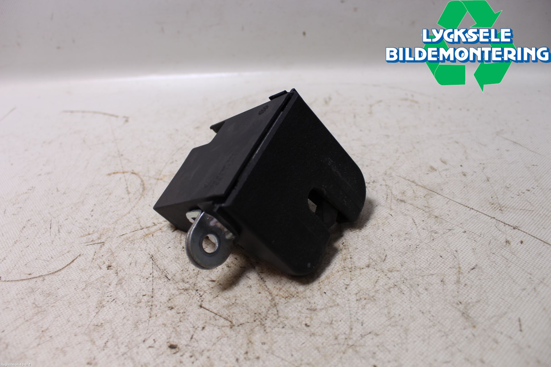 Volkswagen VW CADDY 16-20 Låskista Baklucka