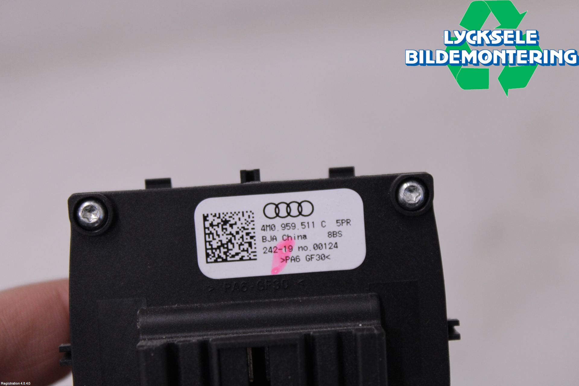 Audi Q8/SQ8 4M 19- Strömställare Dragkrok