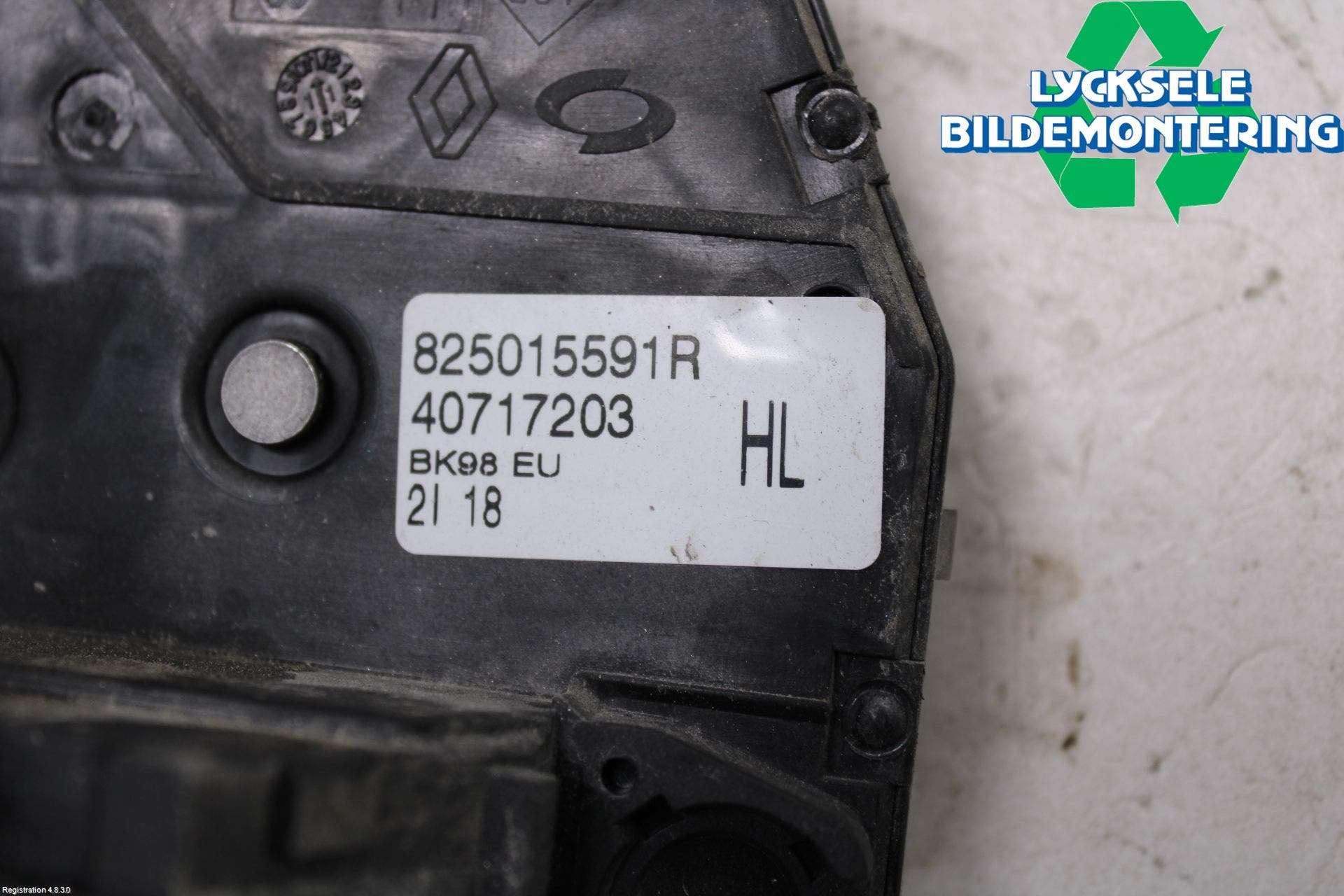 Renault CLIO IV 12-16 Låskista-Dörrlås