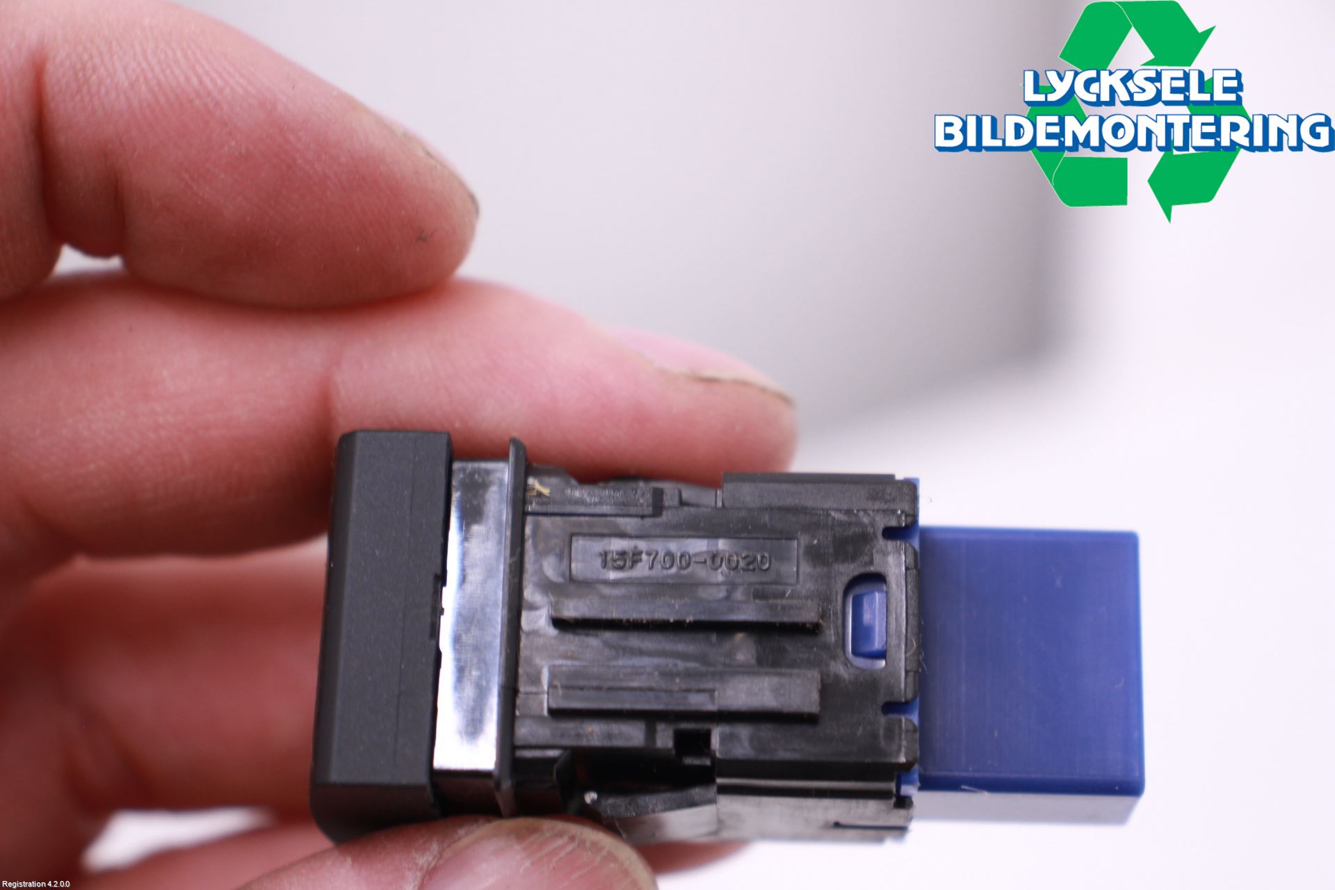 Toyota RAV4 19- Strömställare Tanklucka