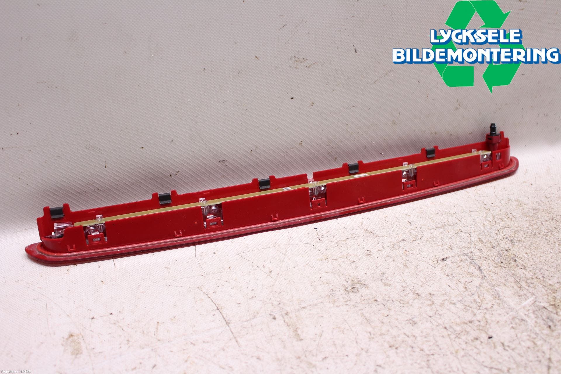 Volkswagen VW PASSAT 15-19 Bromsljus Bakruta