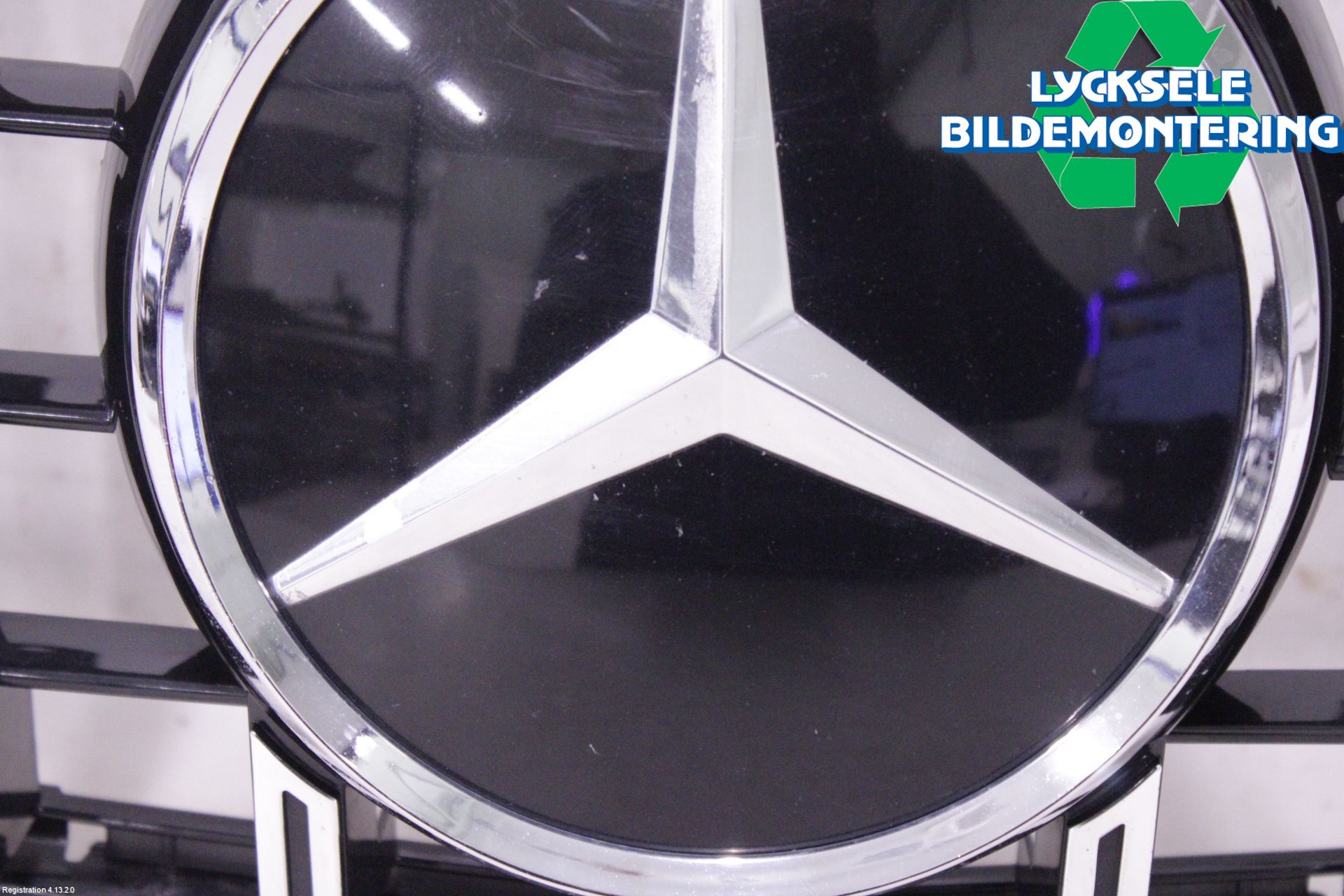 Mercedes-Benz MB ML/GLE-KLASS (W166) 12-18 Grill Komp