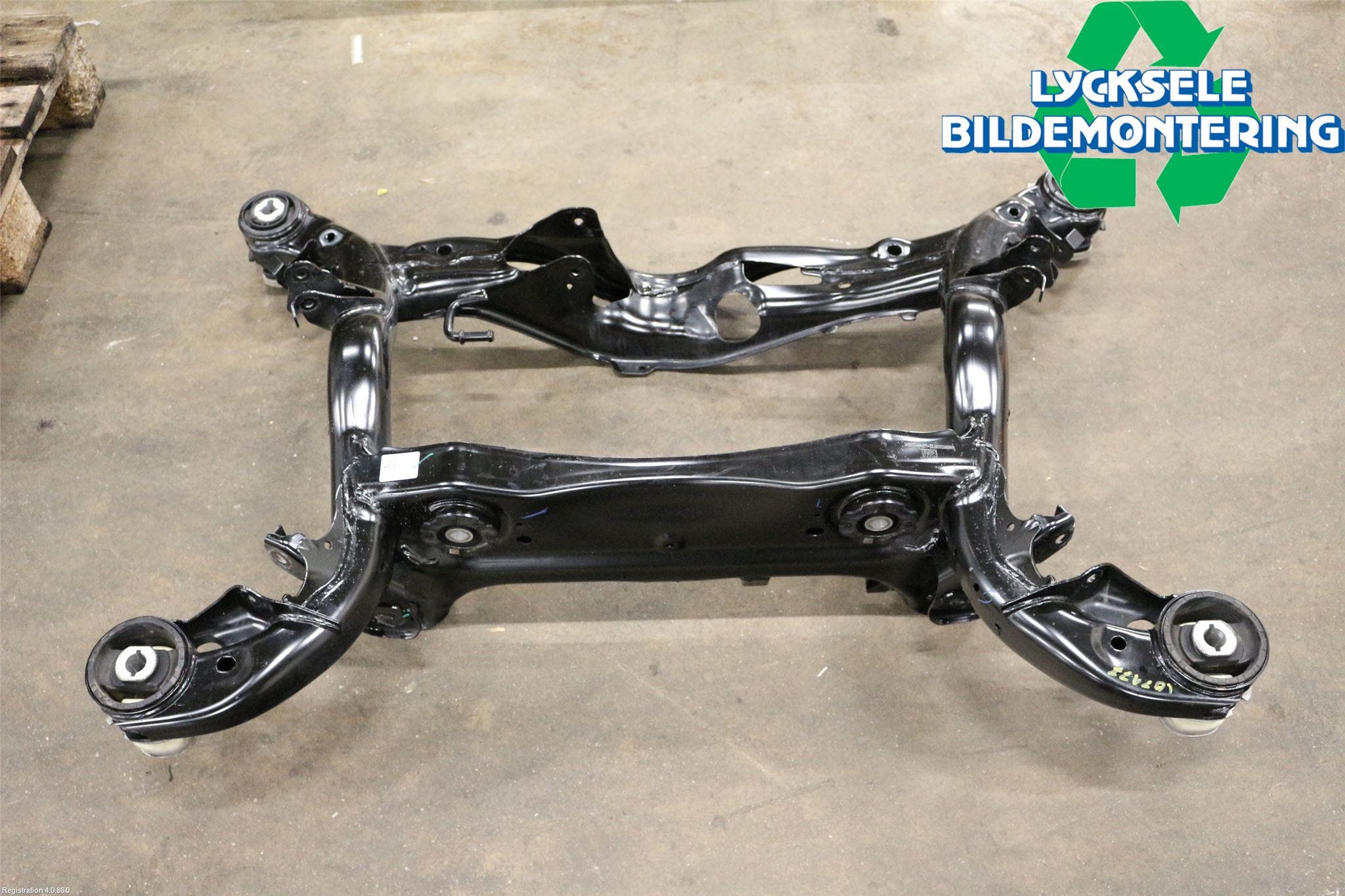 Audi A6 F2/C8 19- Bakaxelbalk