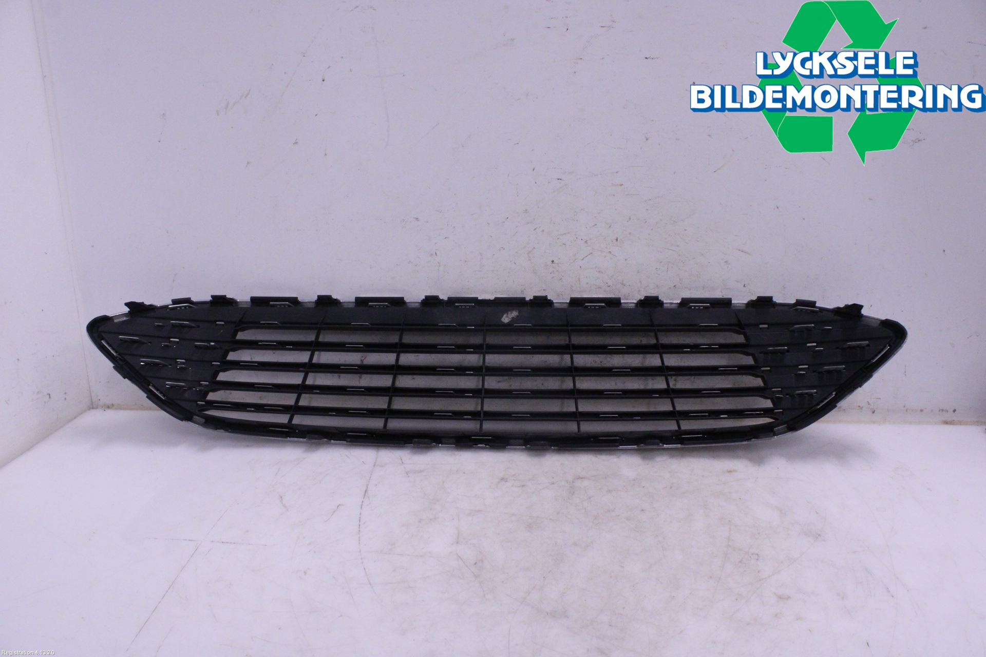 Ford FOCUS 15-18 Grill Komp