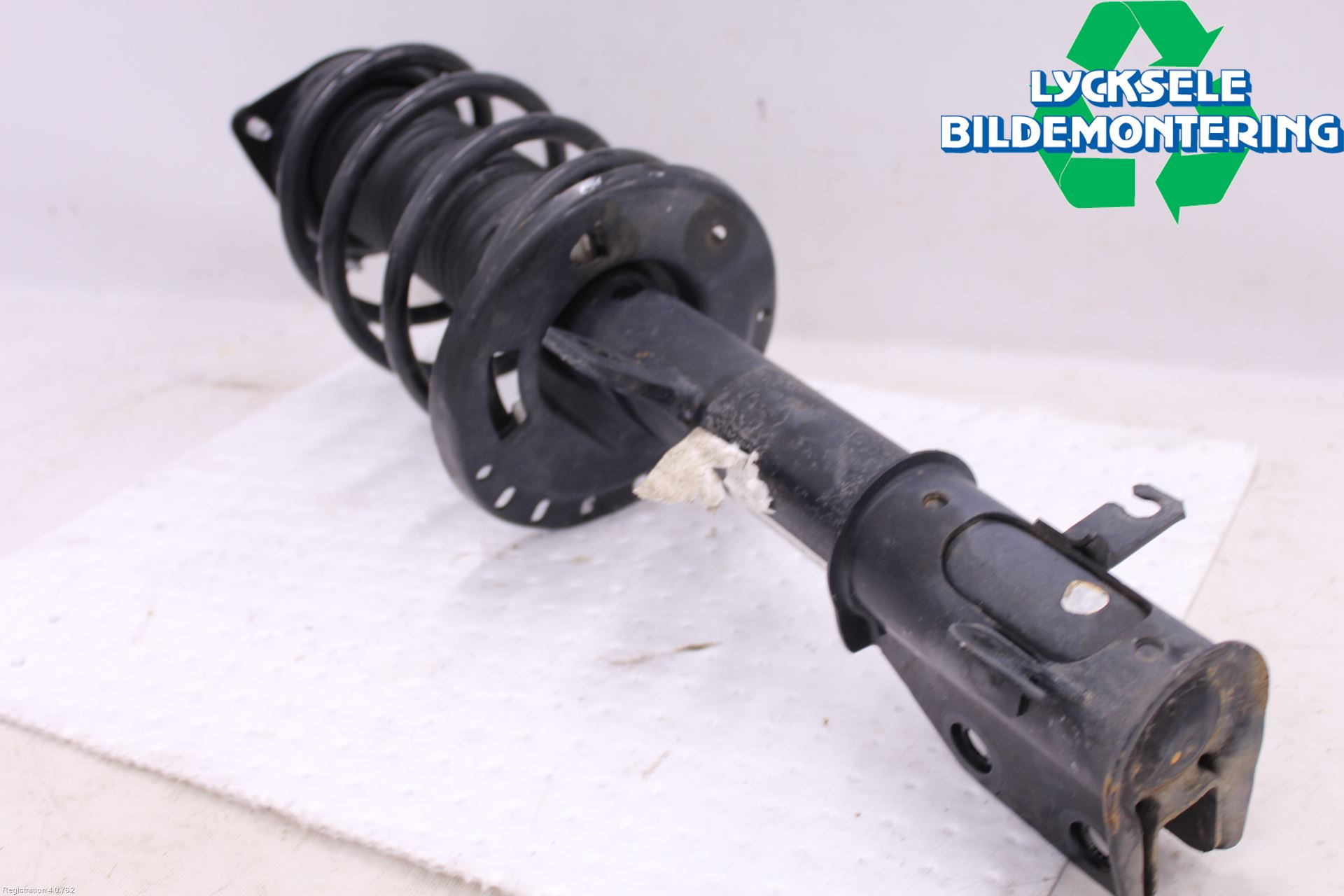 Peugeot 2008/E-2008 20- Fjäderben Fram Höger