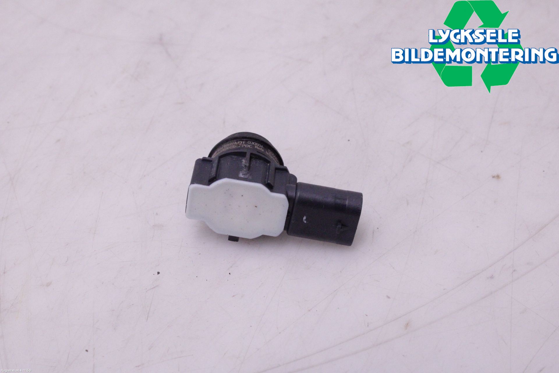BMW 3 F30/F31/F80 12-19 Parkeringshjälp Backsensor