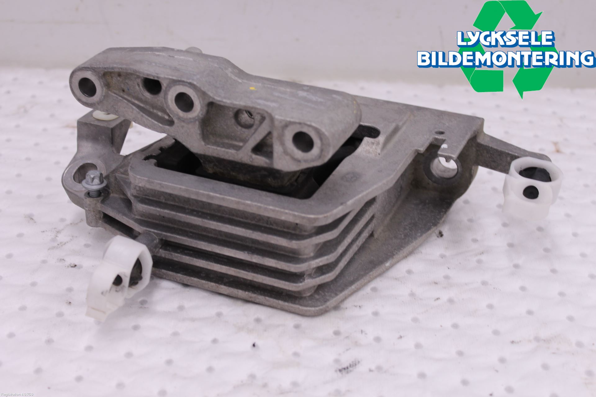 Mini COUNTRYMAN F60 17-23 Motorfäste