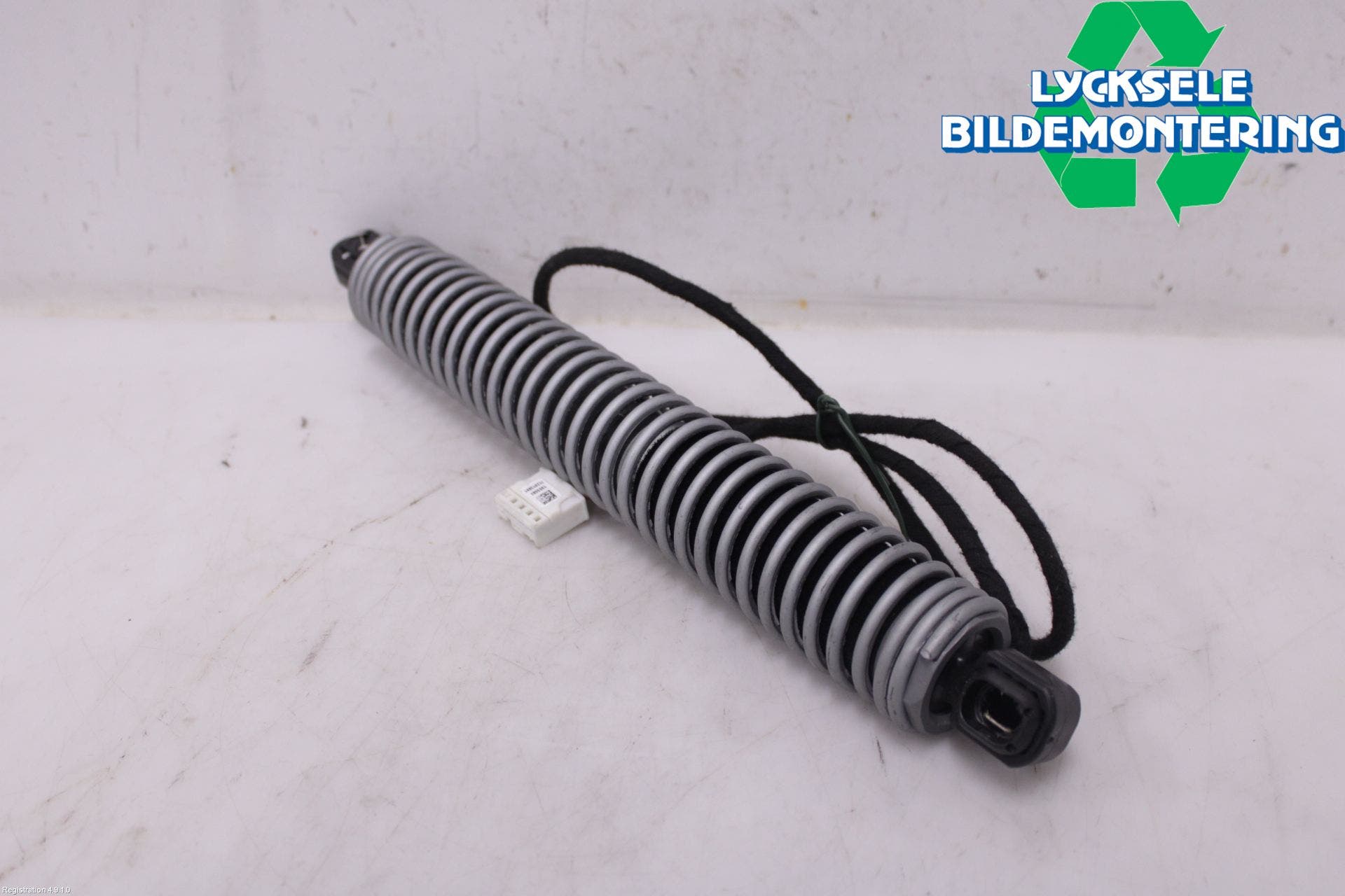 BMW 5 F10/F11/F18 09-17 Gasfjäder Baklucka