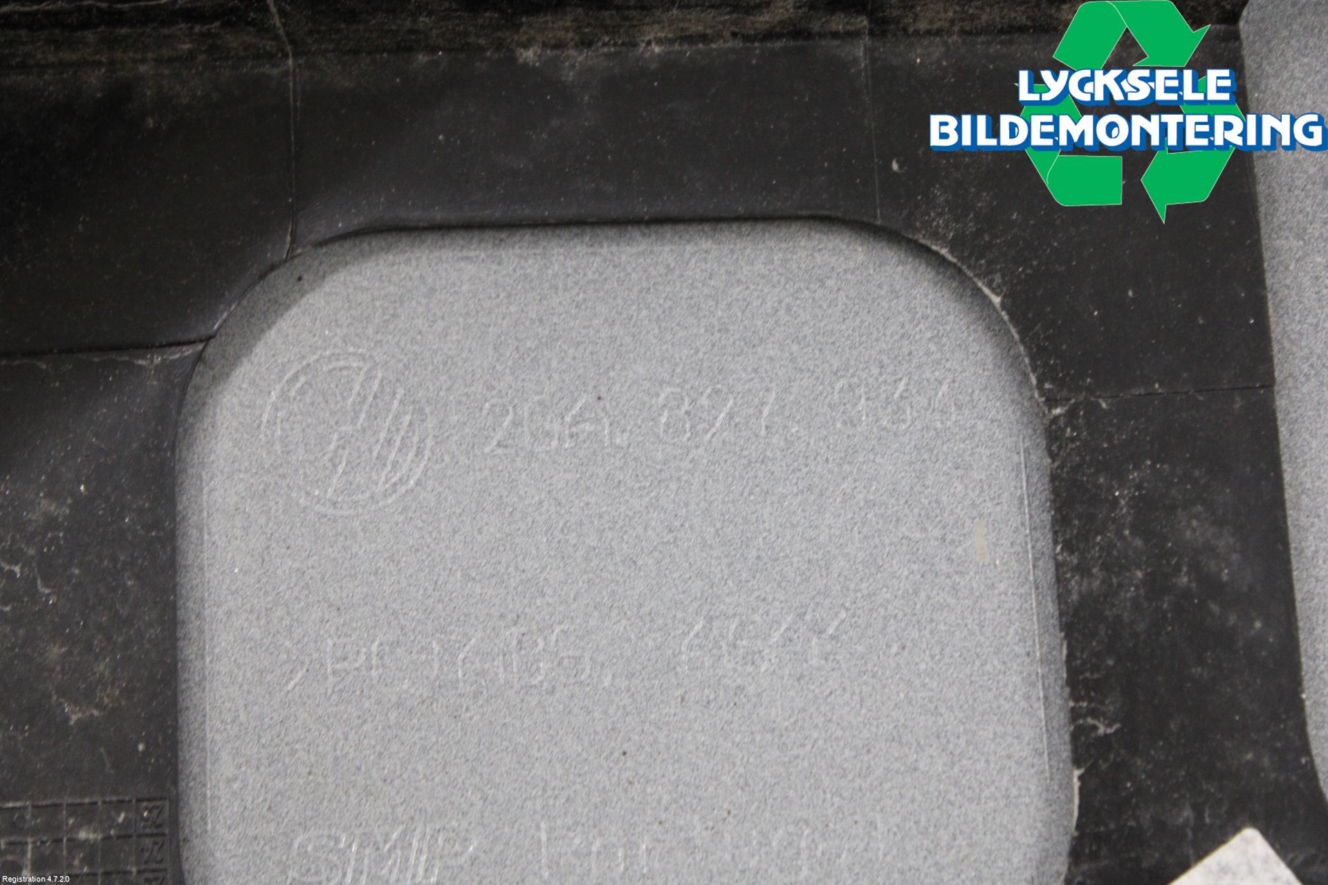 Volkswagen VW T-ROC 18- Spoiler Baklucka