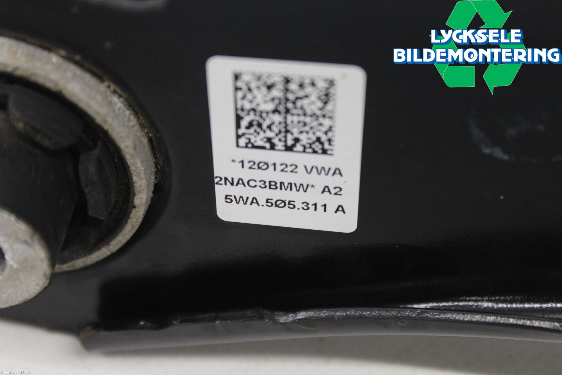 Volkswagen VW GOLF / E-GOLF VIII 20- Bärarm Bak Vänster