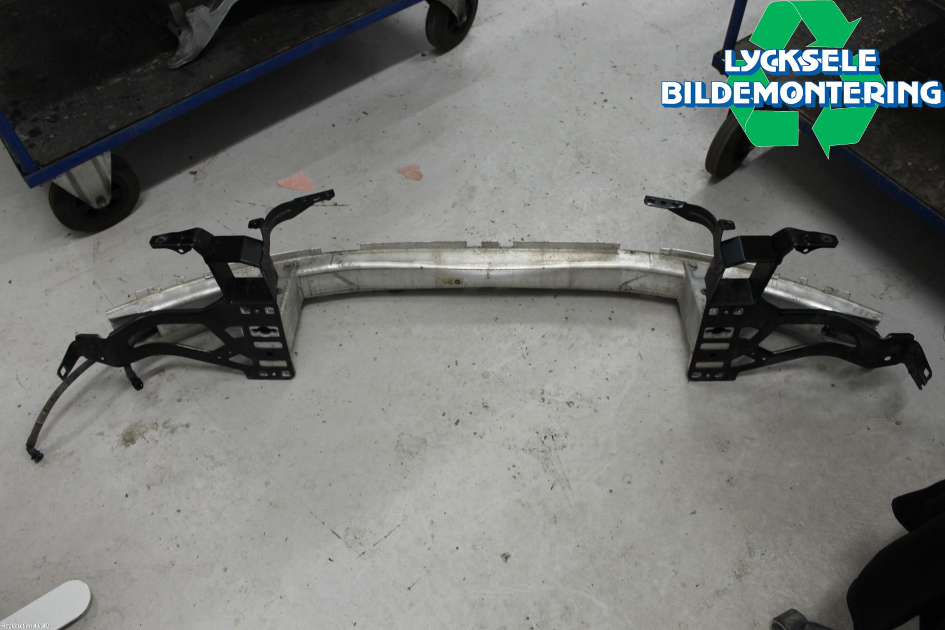 BMW 5 E60/61 Sed/Tou 02-10 Stötfångarbalk Fram