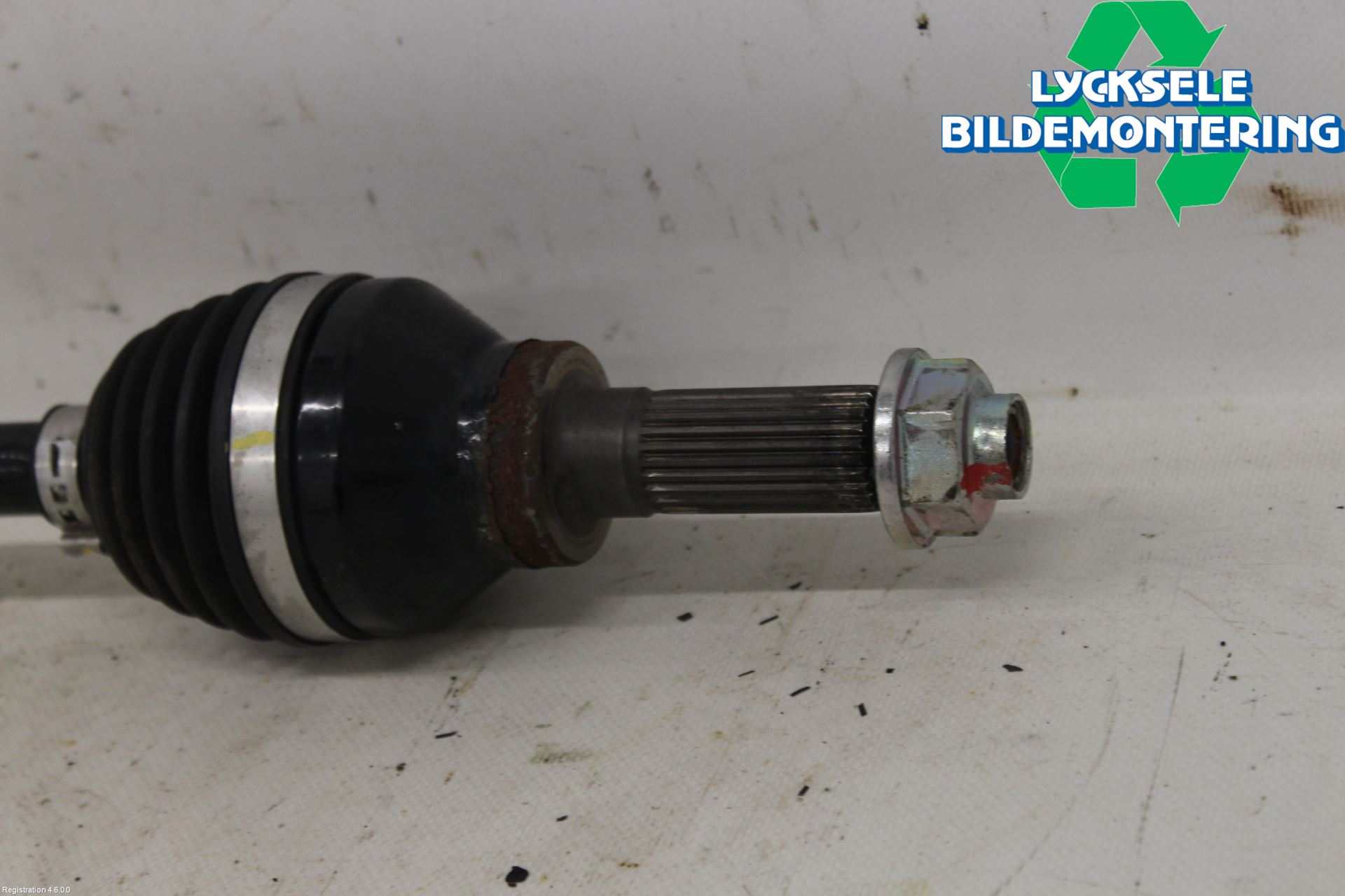 Suzuki SX4 S-CROSS 14-21 Drivaxel Bak Höger