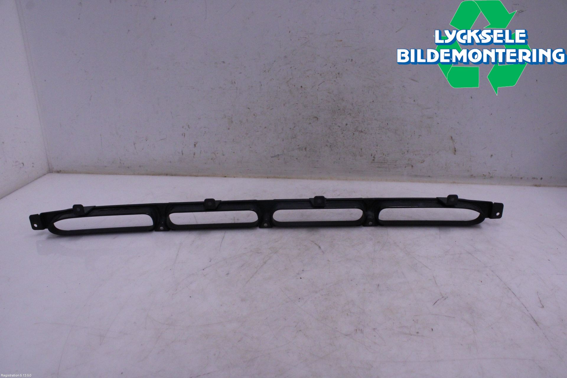 Audi A6 ALLROAD 12-18 Grill-Galler