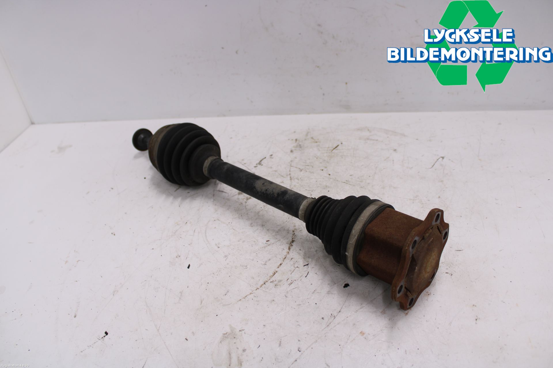 Audi A6 ALLROAD 12-18 Drivaxel Fram Höger