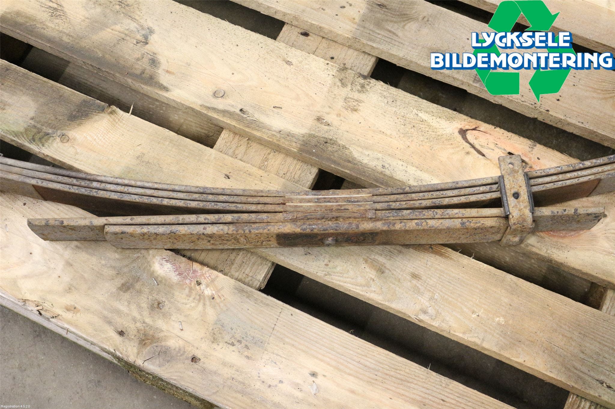 Toyota HILUX 05-16 Fjäder Bak Blad