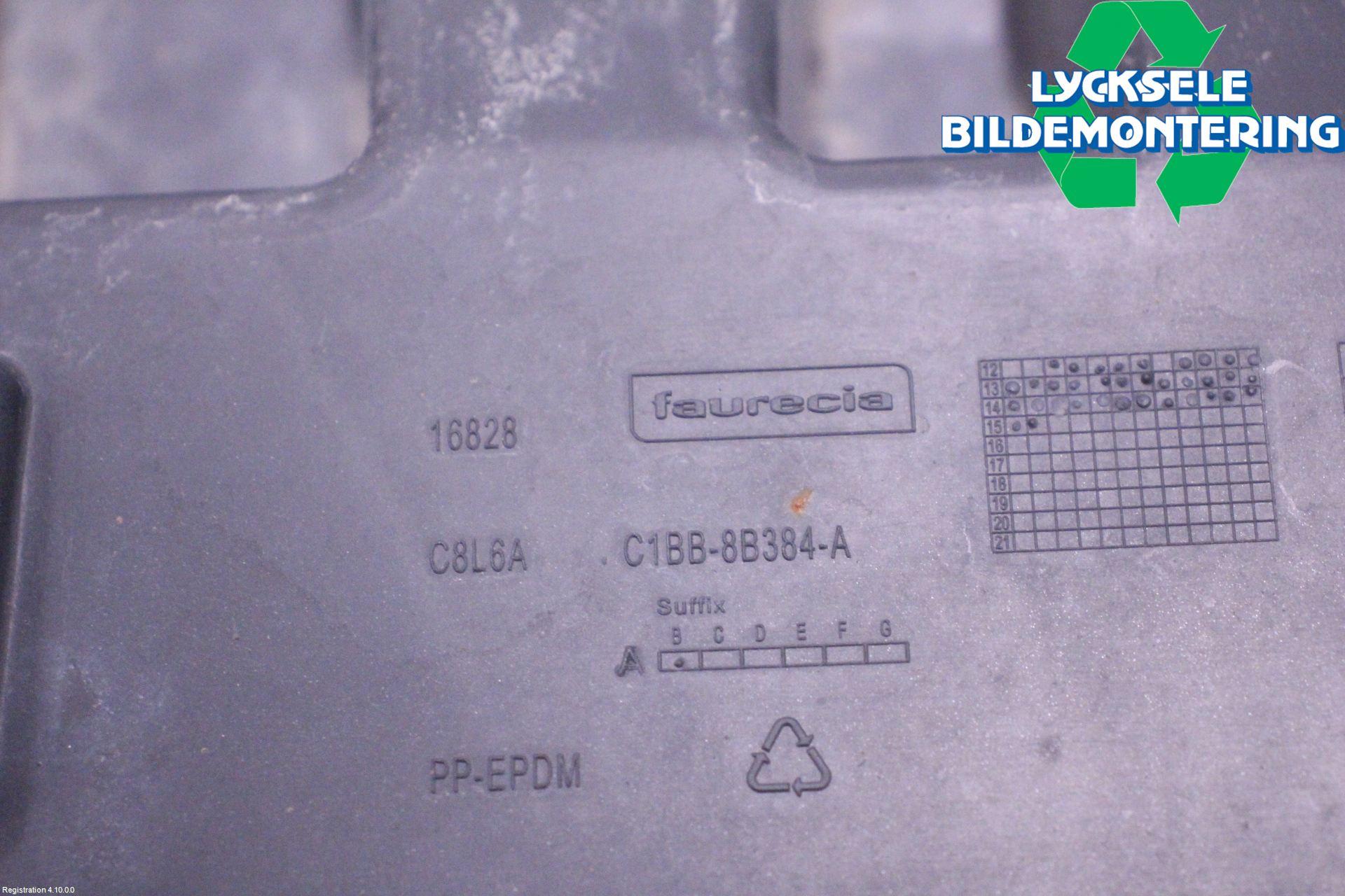 Ford FIESTA 13-17 Hasplåt Plåt-Plast