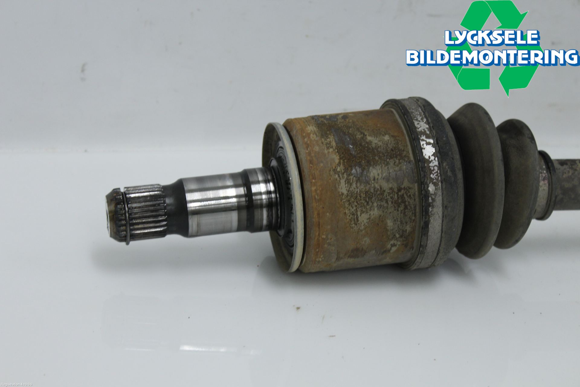Mitsubishi L200 16-23 Drivaxel Fram Vänster