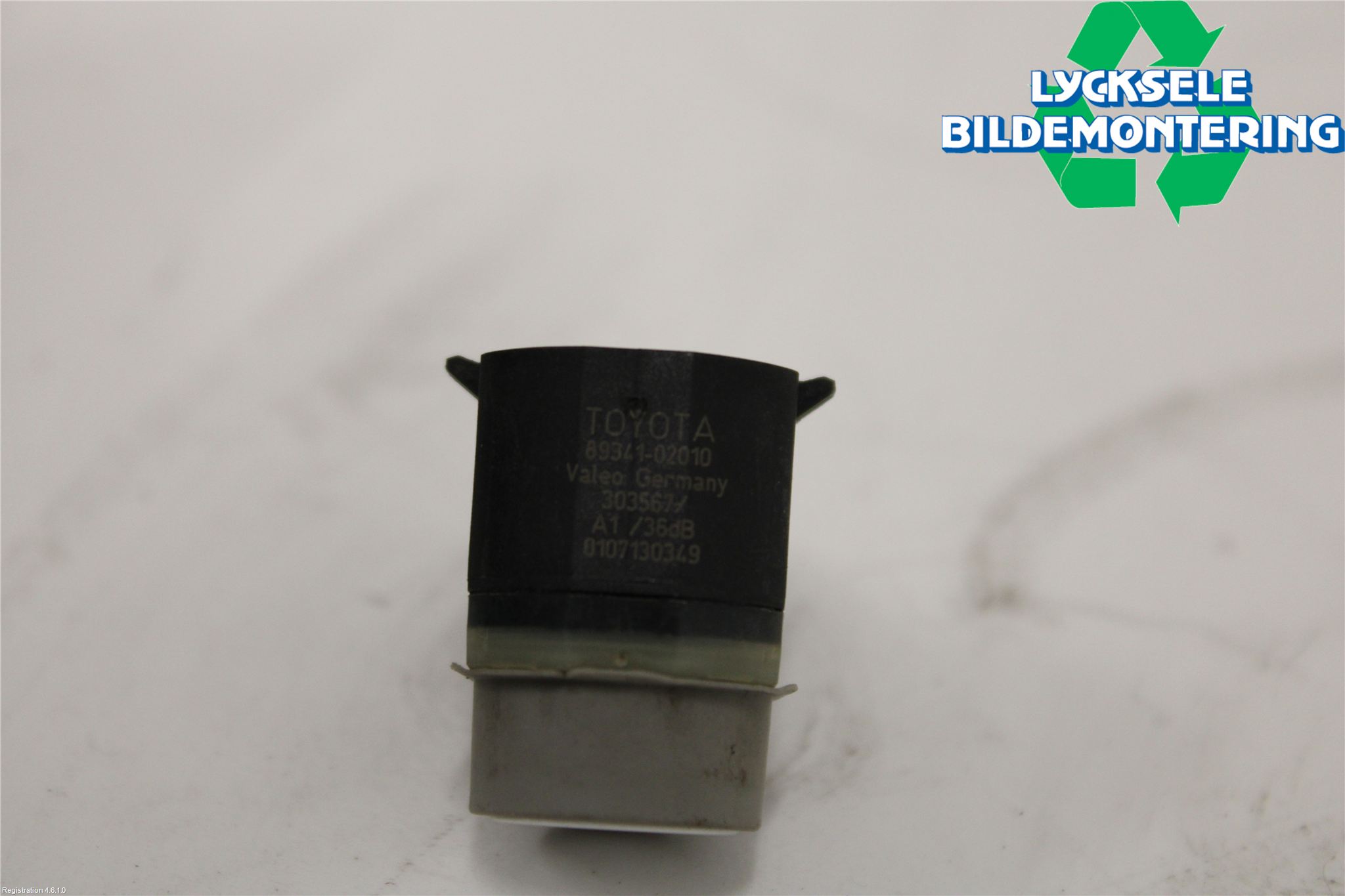 Toyota AURIS 13-19 Parkeringshjälp Frontsensor