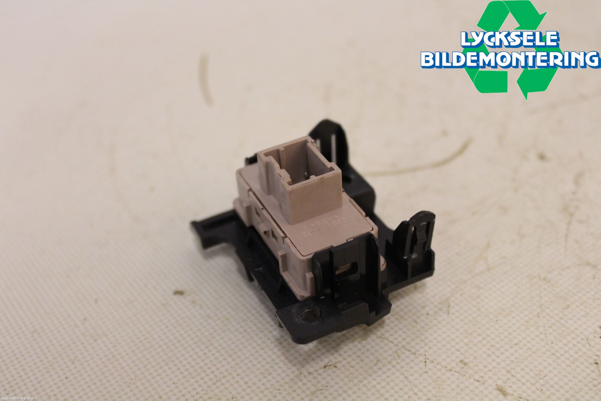 Subaru OUTBACK 15-20 Strömställare Stolvärme