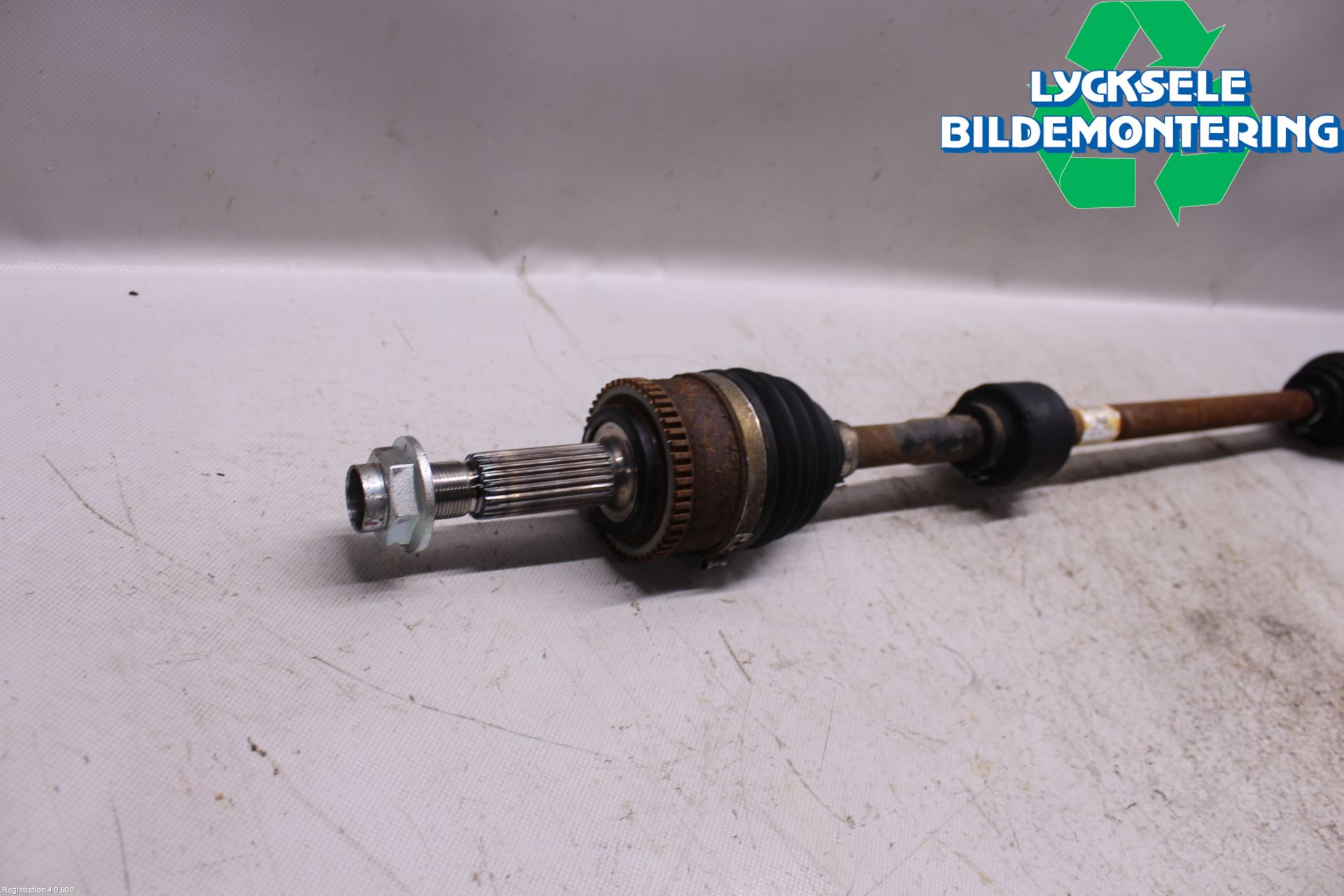 Kia RIO 12-16 Drivaxel Fram Höger